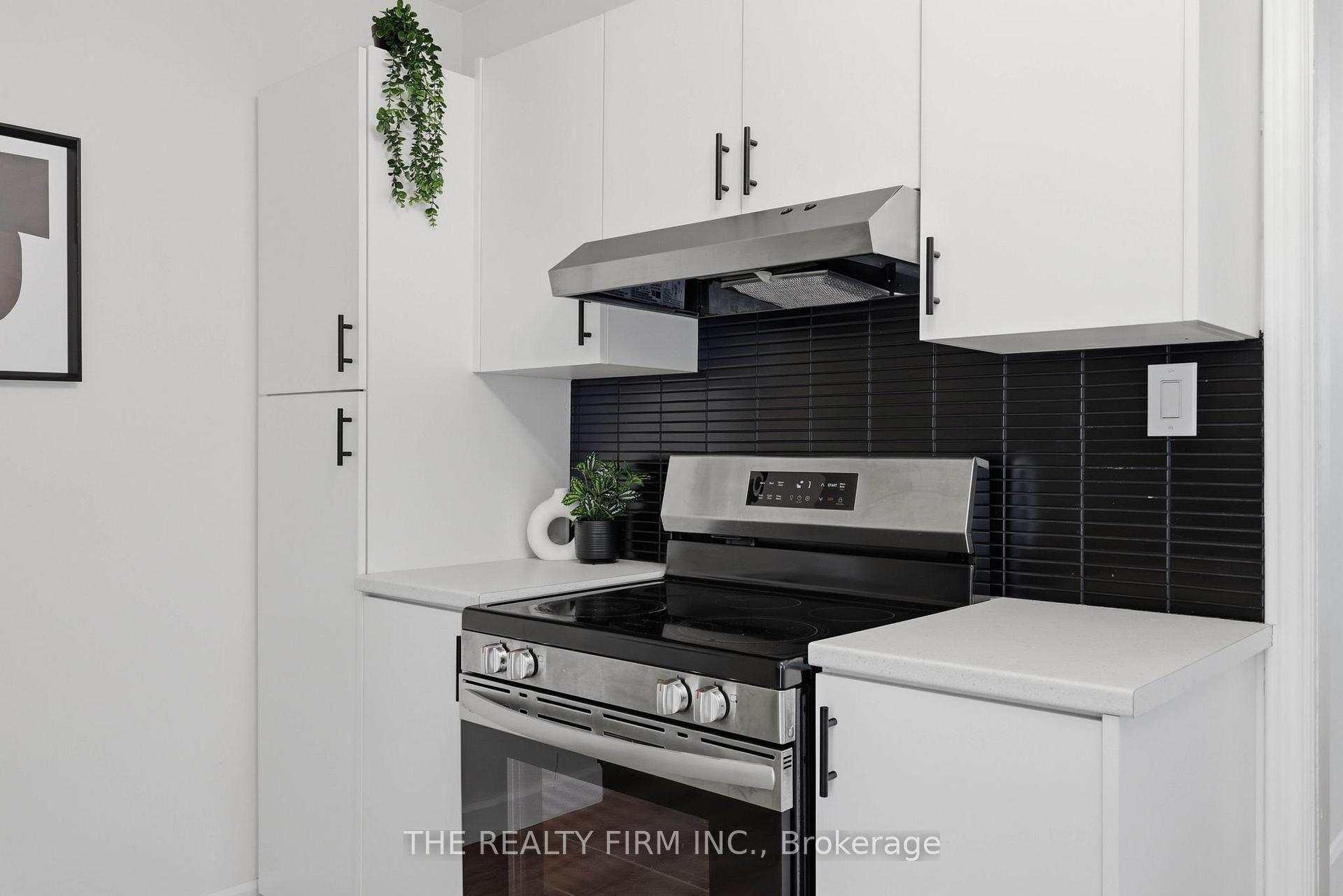 Photo 18 of 1068 Margaret Street, London, East M — HOMEH