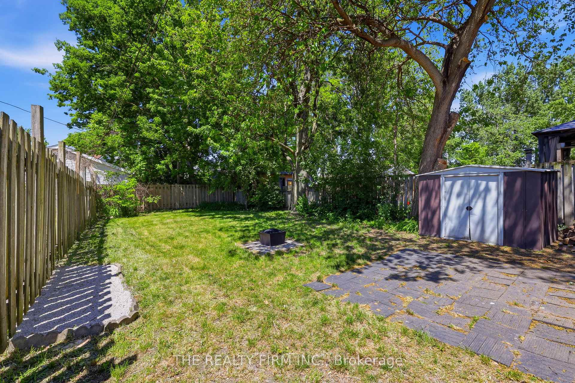 Photo 29 of 1068 Margaret Street, London, East M — HOMEH