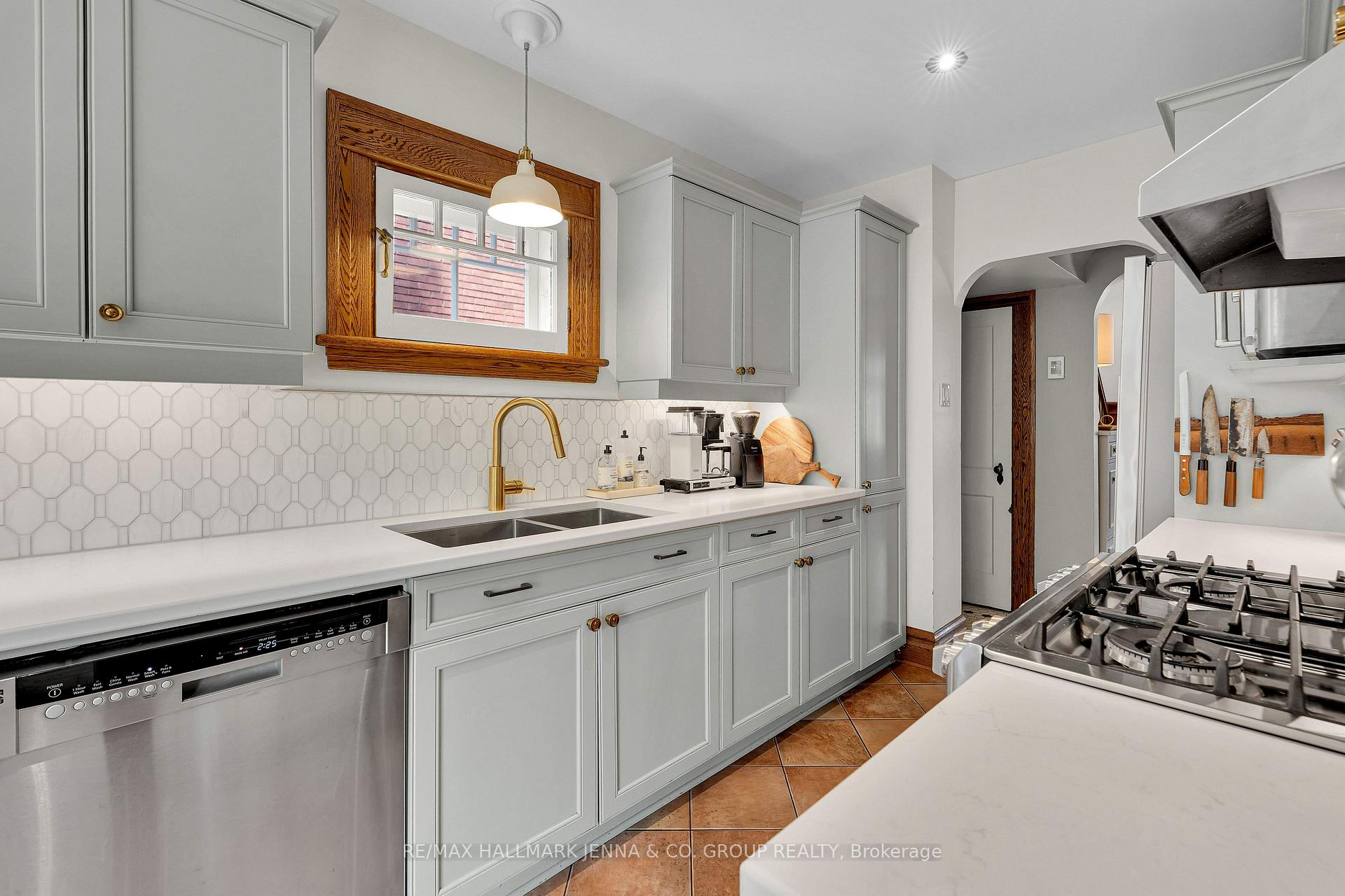 Photo 20 of 50 Willard Street, Ottawa, Old Ottawa South — HOMEH