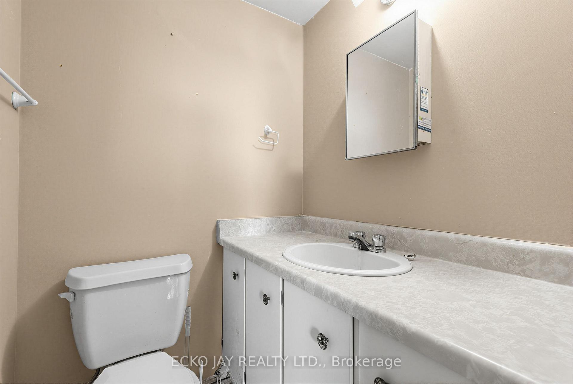 Photo 13 of Unit 406, 180 Dudley Avenue, Markham, Thornhill — HOMEH