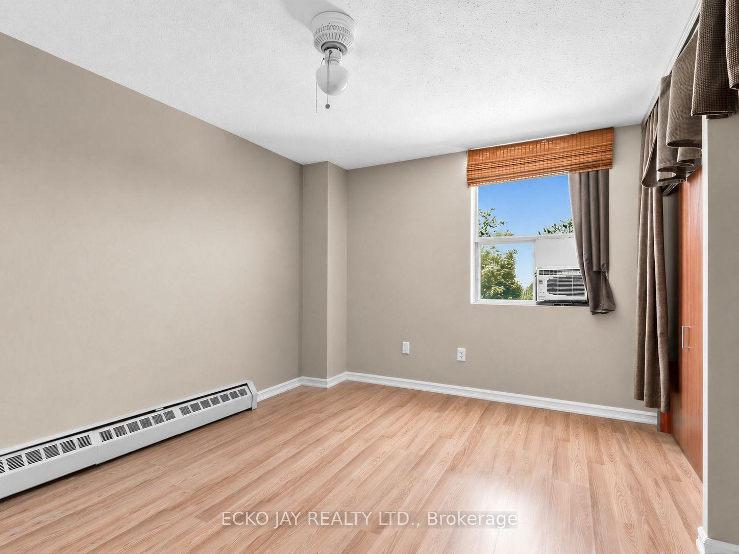 Photo 14 of Unit 406, 180 Dudley Avenue, Markham, Thornhill — HOMEH
