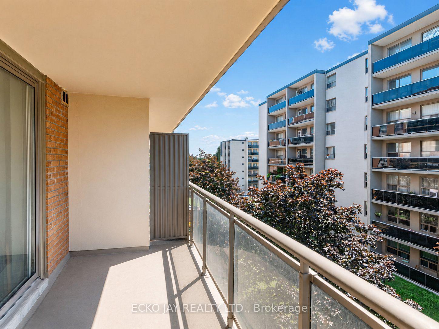 Photo 18 of Unit 406, 180 Dudley Avenue, Markham, Thornhill — HOMEH