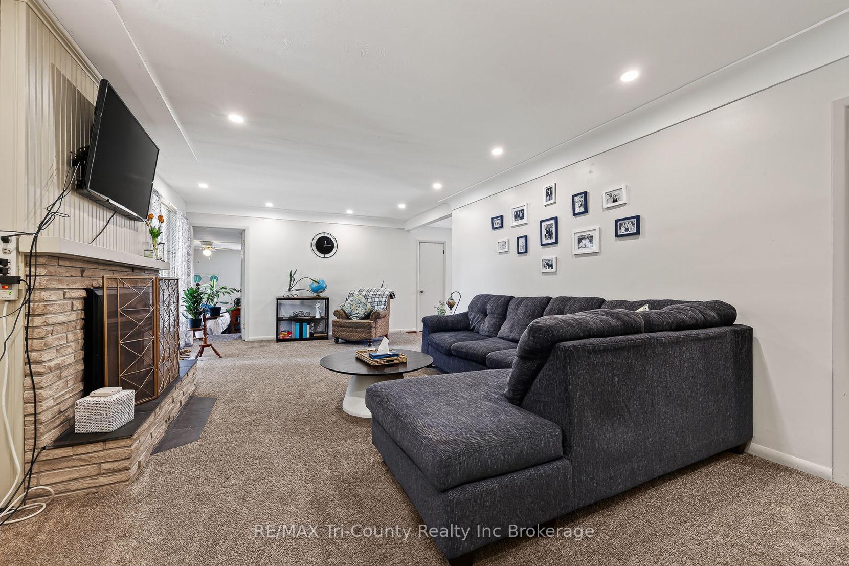 Photo 15 of 309 Quarterline Road, Tillsonburg — HOMEH