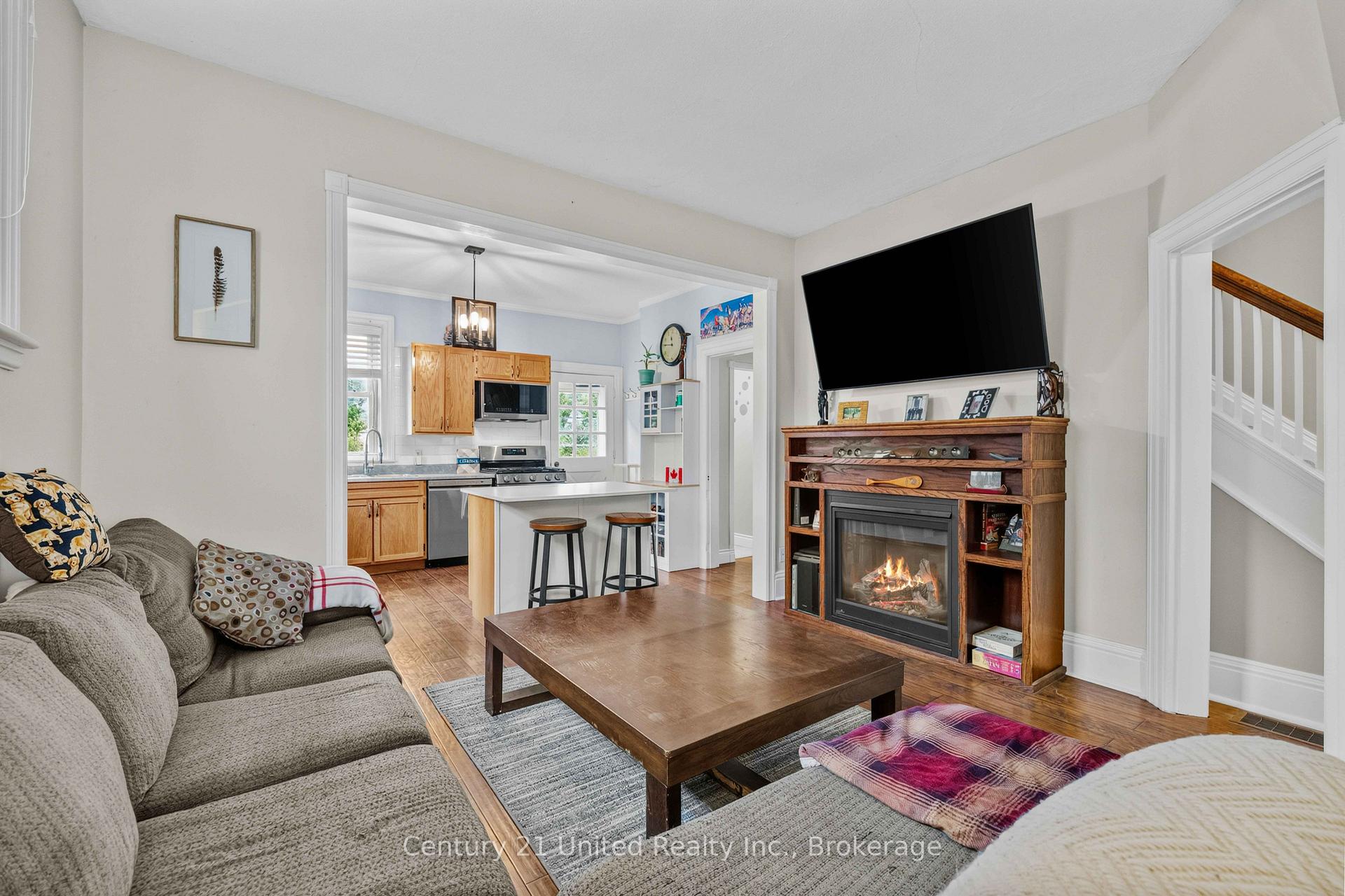 Photo 5 of 95 Morrow Street, Peterborough, Otonabee Ward 1 — HOMEH