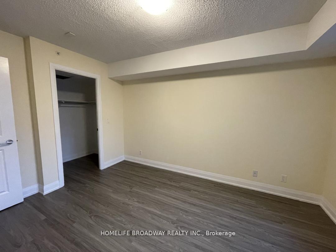 Photo 4 of Unit 817, 372 Highway 7 E, Richmond Hill, Doncrest — HOMEH