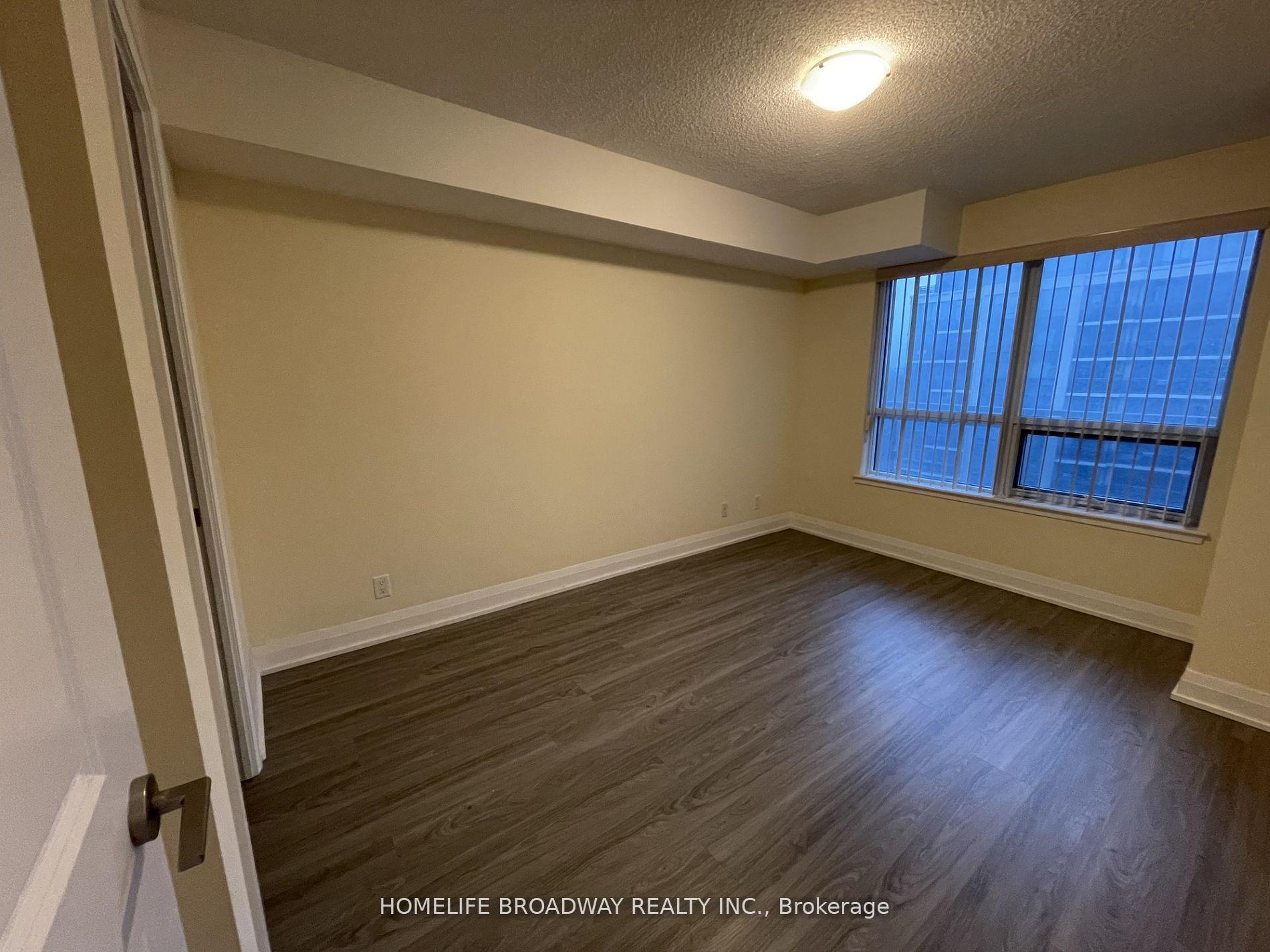 Photo 5 of Unit 817, 372 Highway 7 E, Richmond Hill, Doncrest — HOMEH