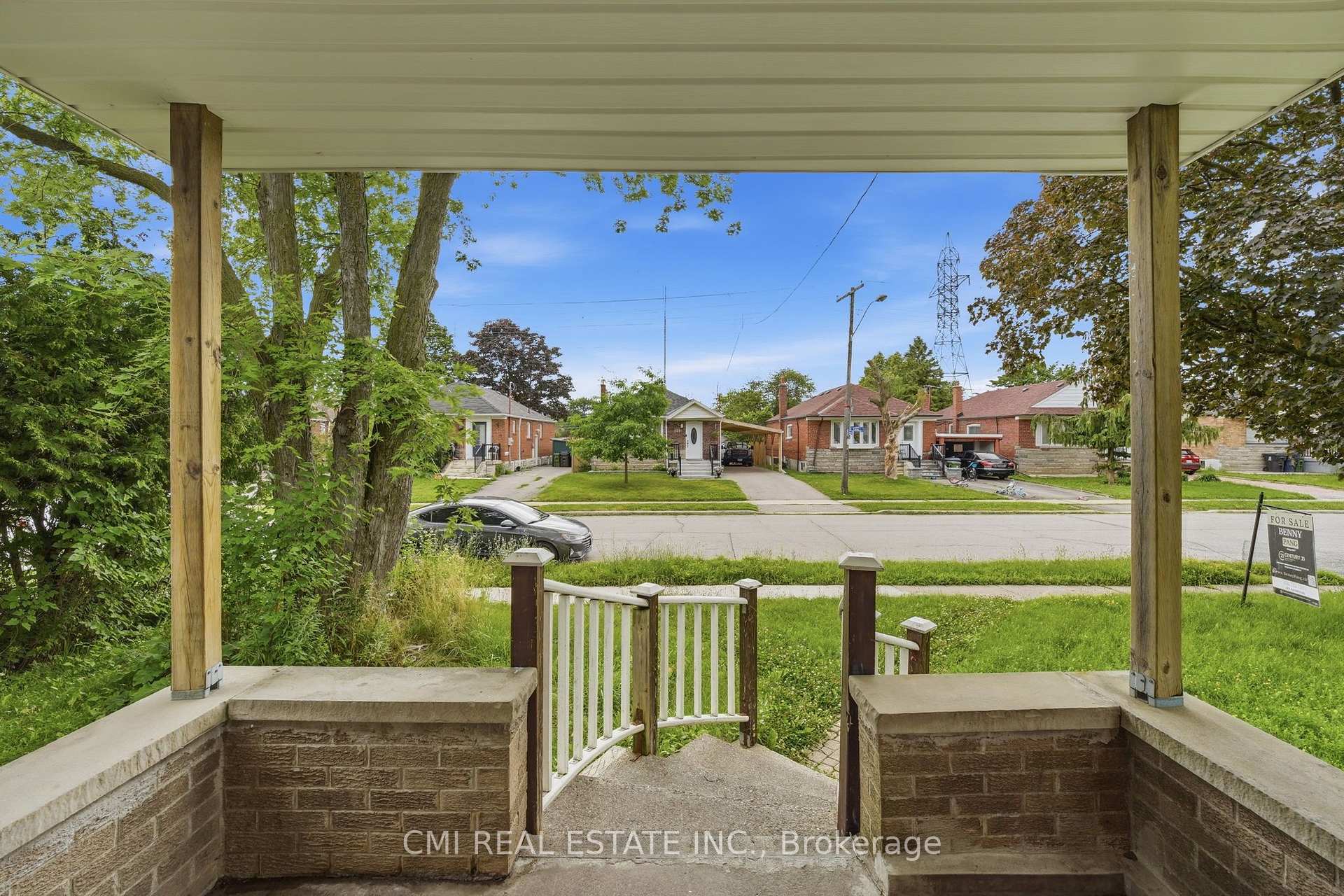 Photo 4 of 106 Flora Drive, Scarborough, Dorset Park — HOMEH
