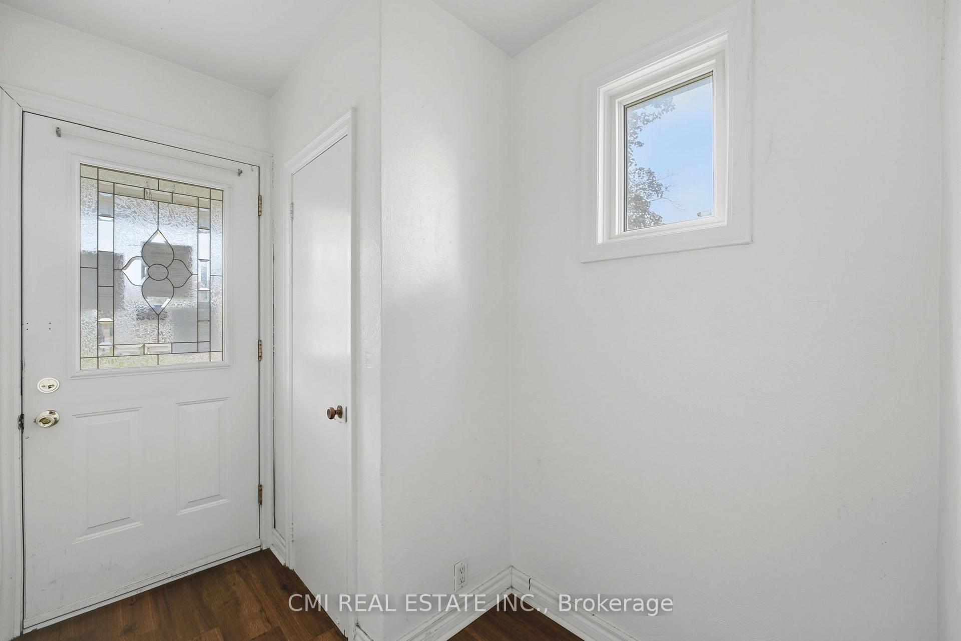 Photo 6 of 106 Flora Drive, Scarborough, Dorset Park — HOMEH
