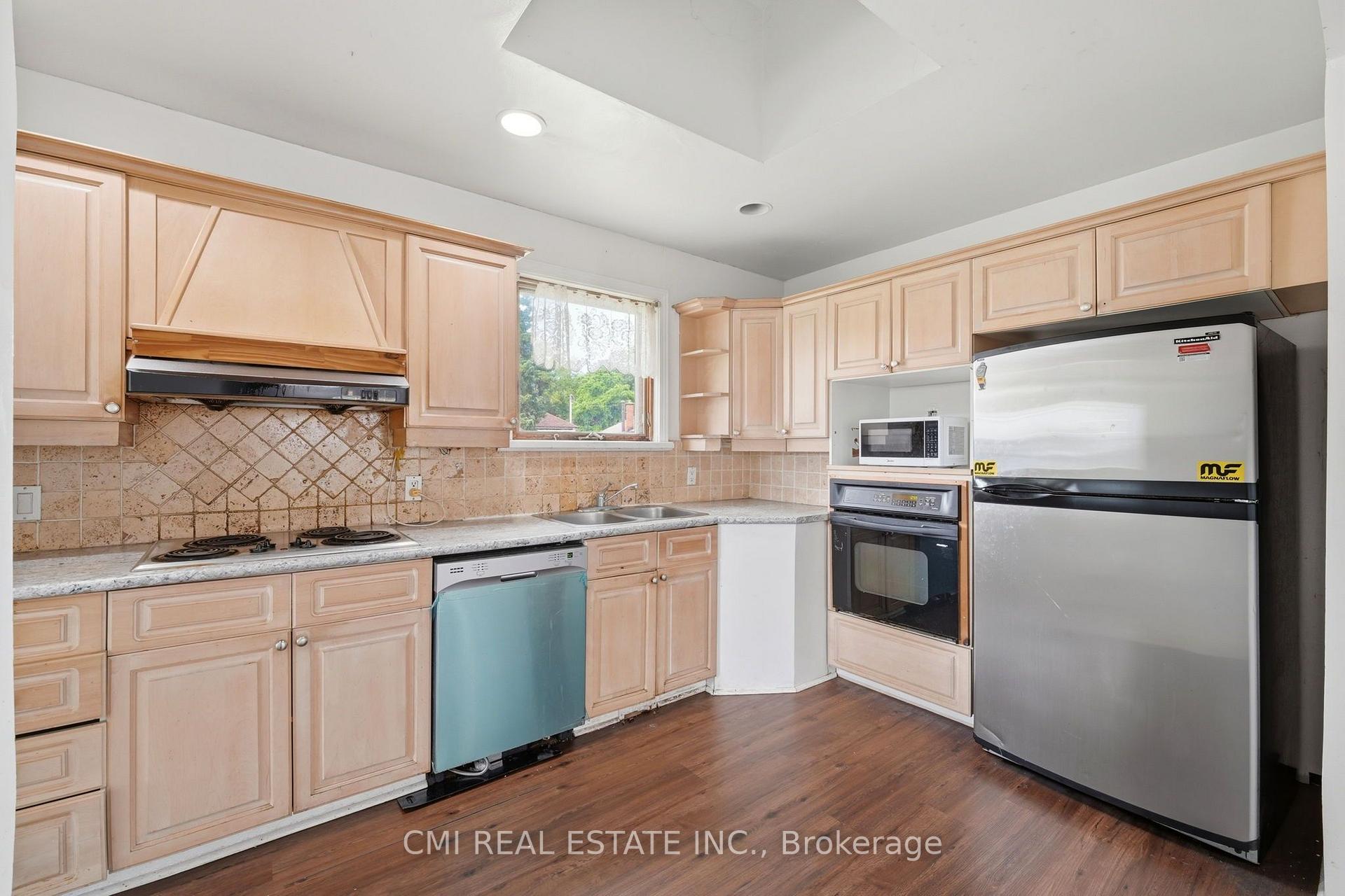 Photo 12 of 106 Flora Drive, Scarborough, Dorset Park — HOMEH