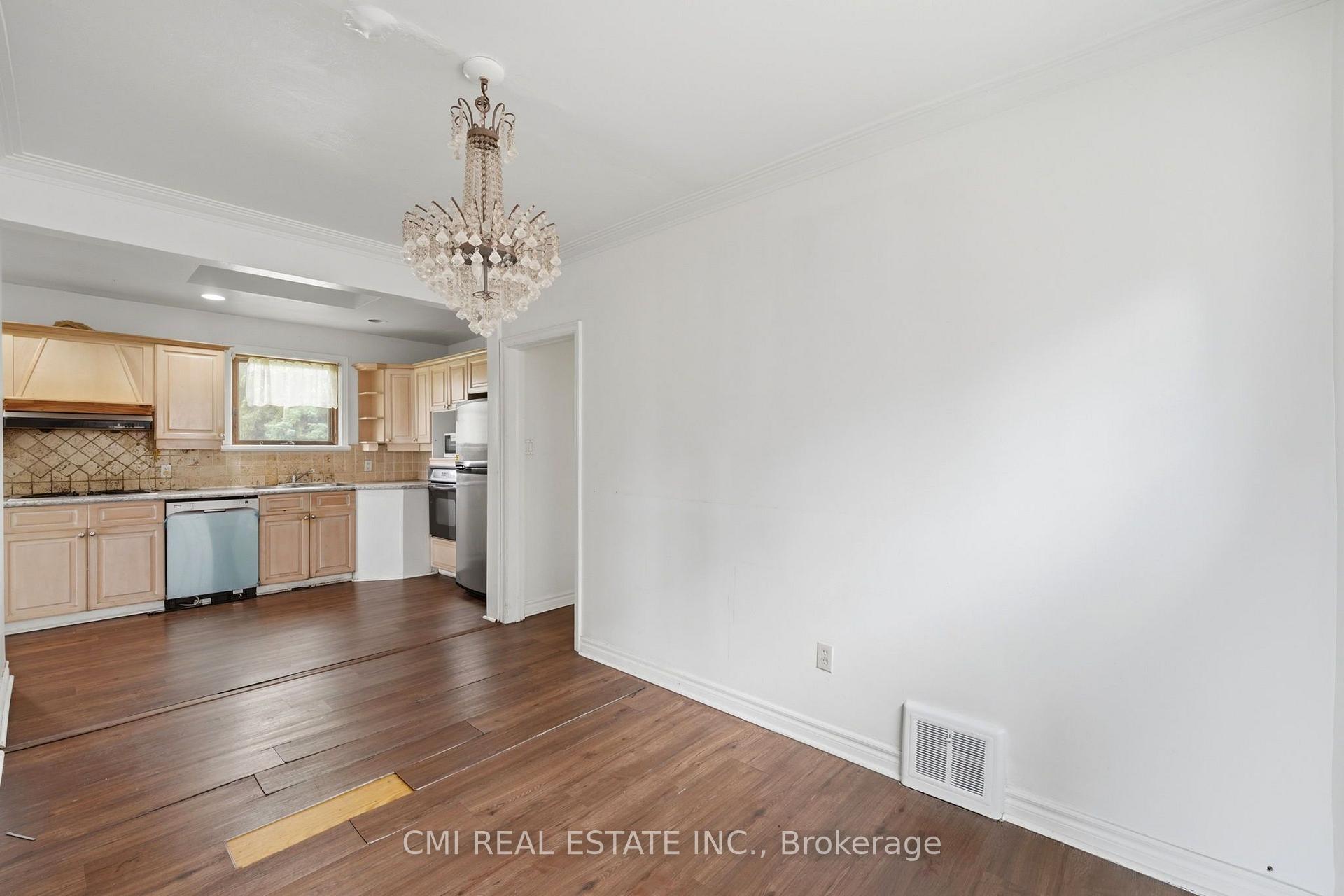 Photo 13 of 106 Flora Drive, Scarborough, Dorset Park — HOMEH