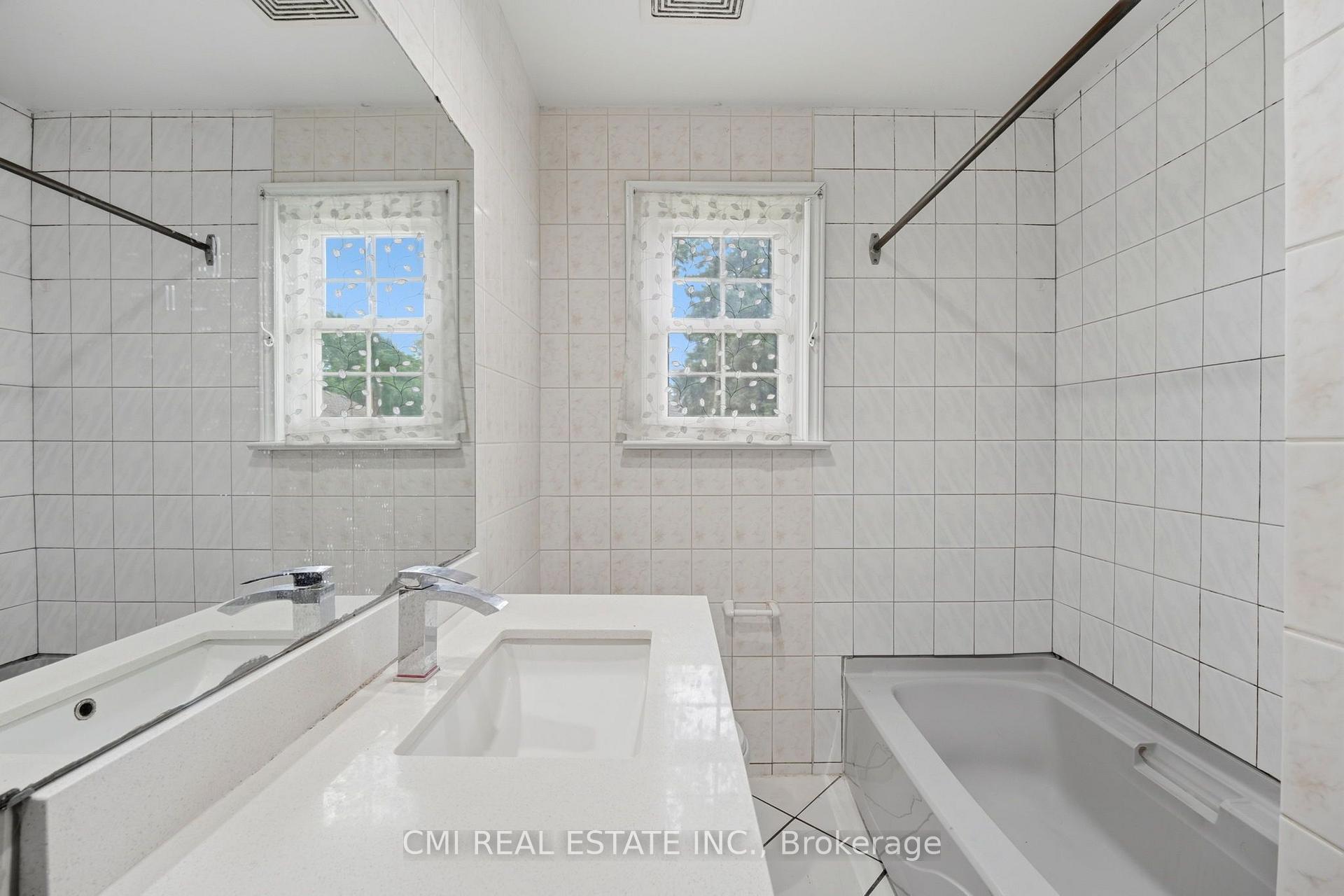 Photo 24 of 106 Flora Drive, Scarborough, Dorset Park — HOMEH