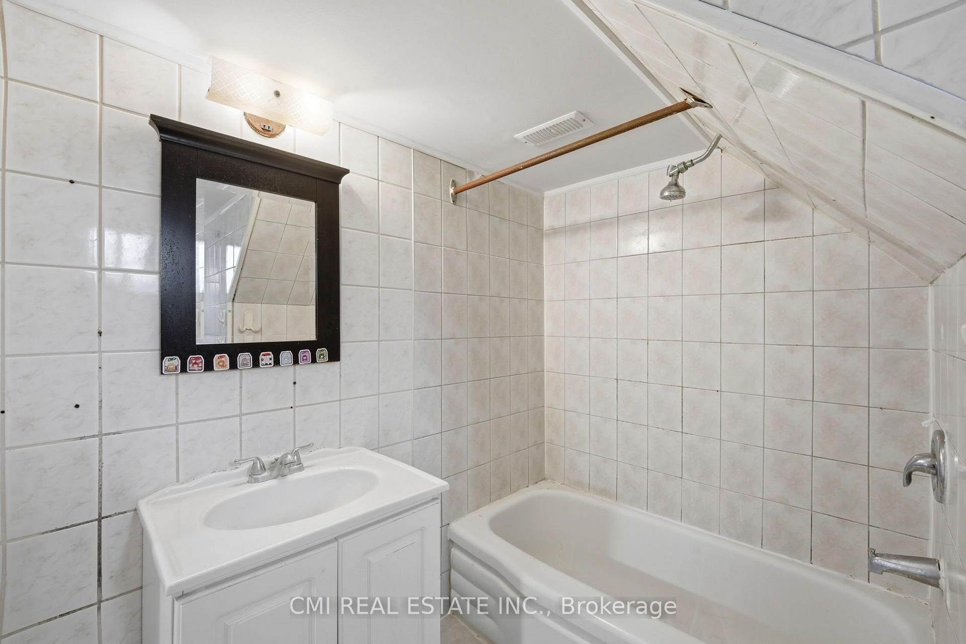 Photo 25 of 106 Flora Drive, Scarborough, Dorset Park — HOMEH