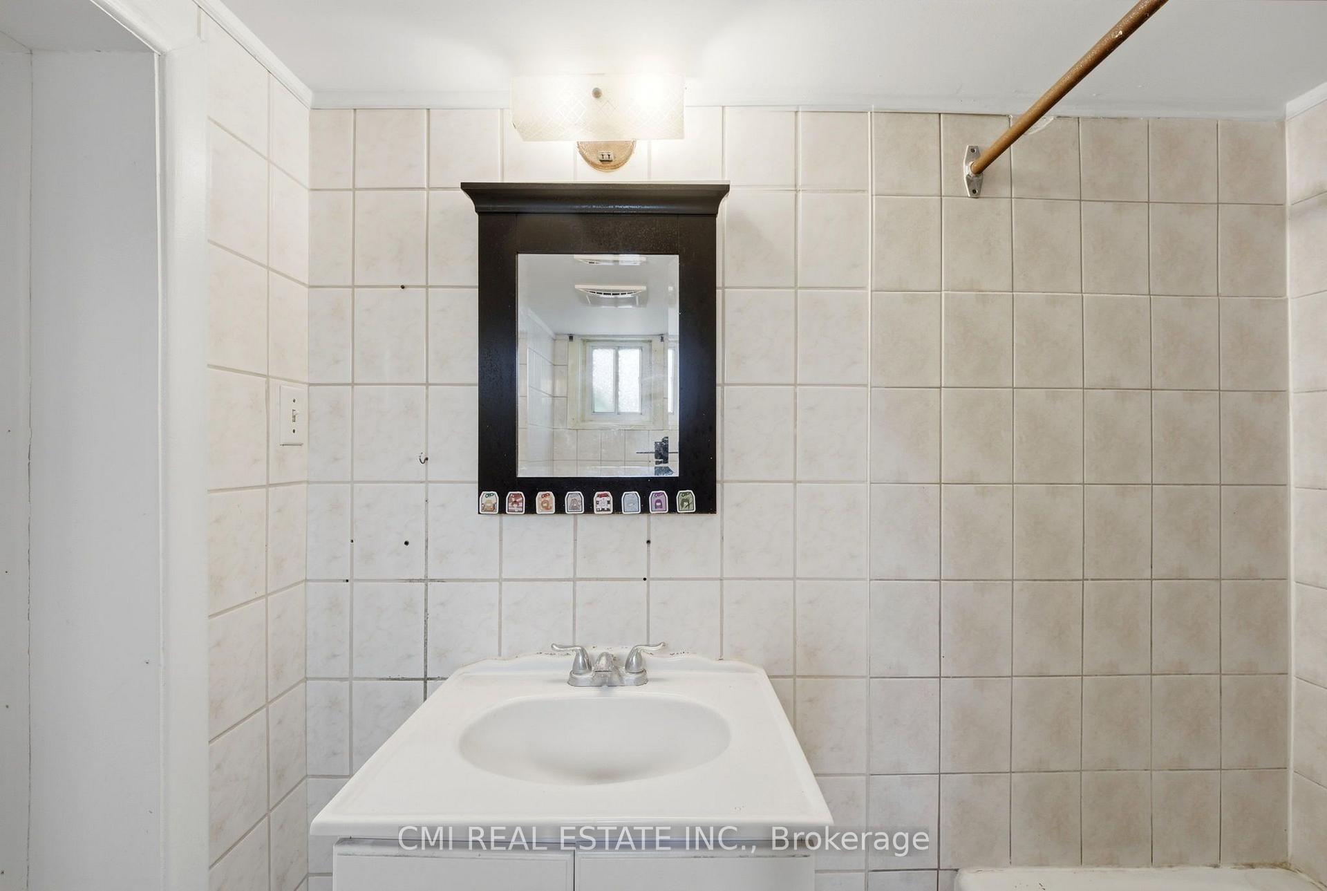 Photo 26 of 106 Flora Drive, Scarborough, Dorset Park — HOMEH