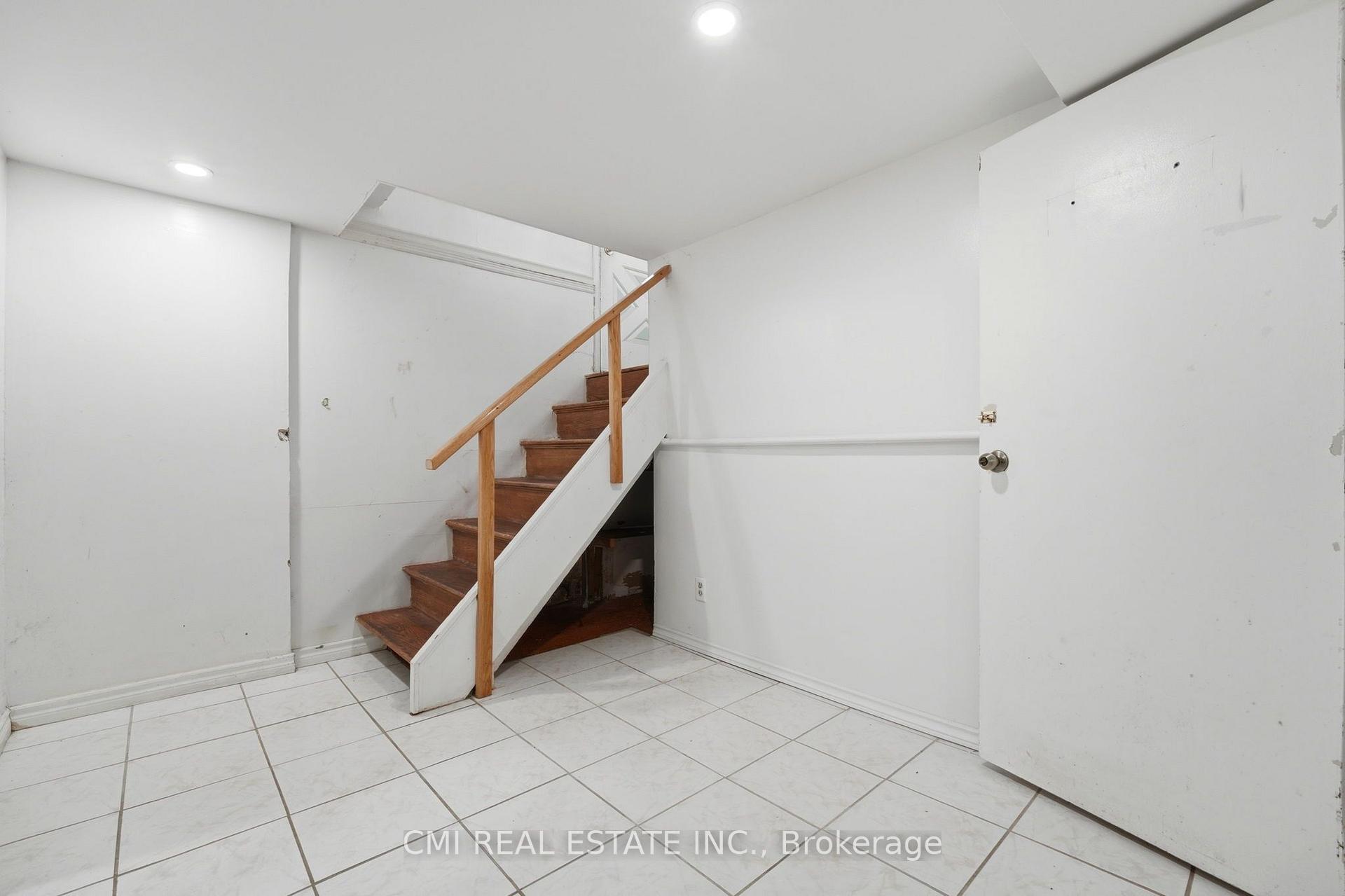 Photo 29 of 106 Flora Drive, Scarborough, Dorset Park — HOMEH