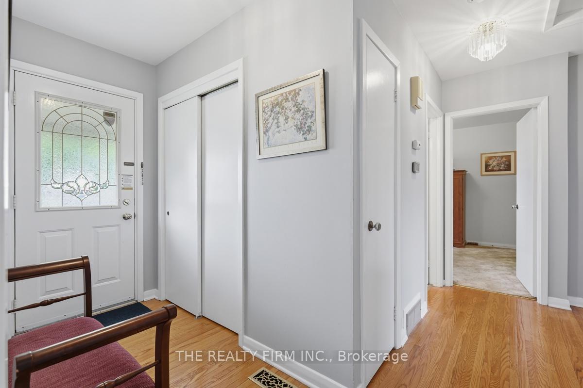 Photo 6 of 23 Frontenac Road, London, South T — HOMEH