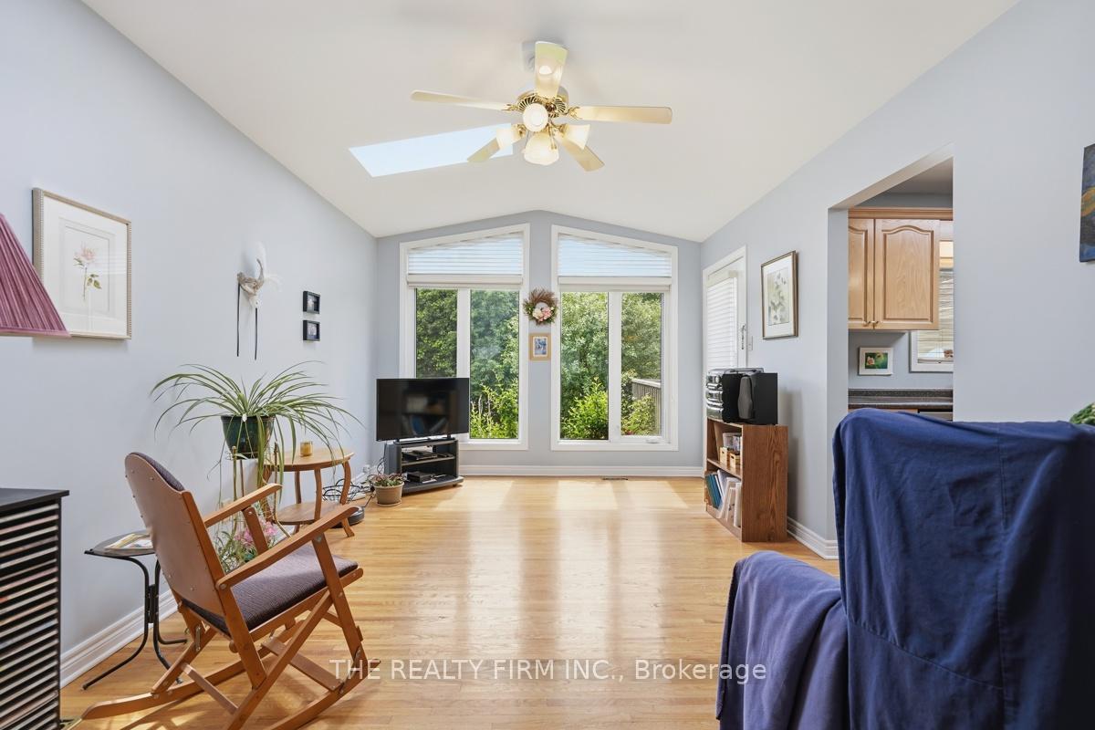 Photo 13 of 23 Frontenac Road, London, South T — HOMEH