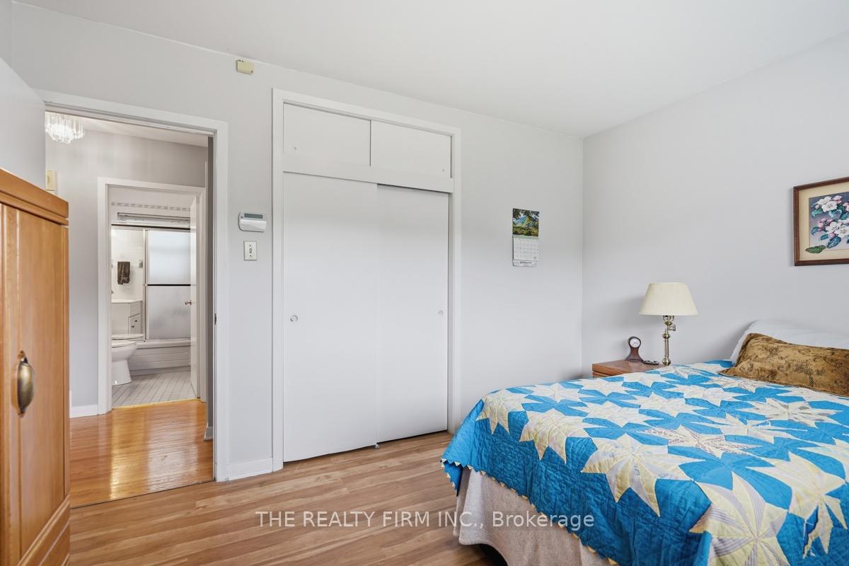Photo 22 of 23 Frontenac Road, London, South T — HOMEH