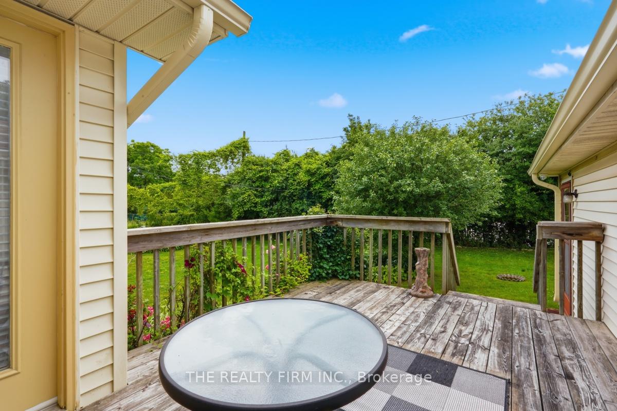 Photo 37 of 23 Frontenac Road, London, South T — HOMEH