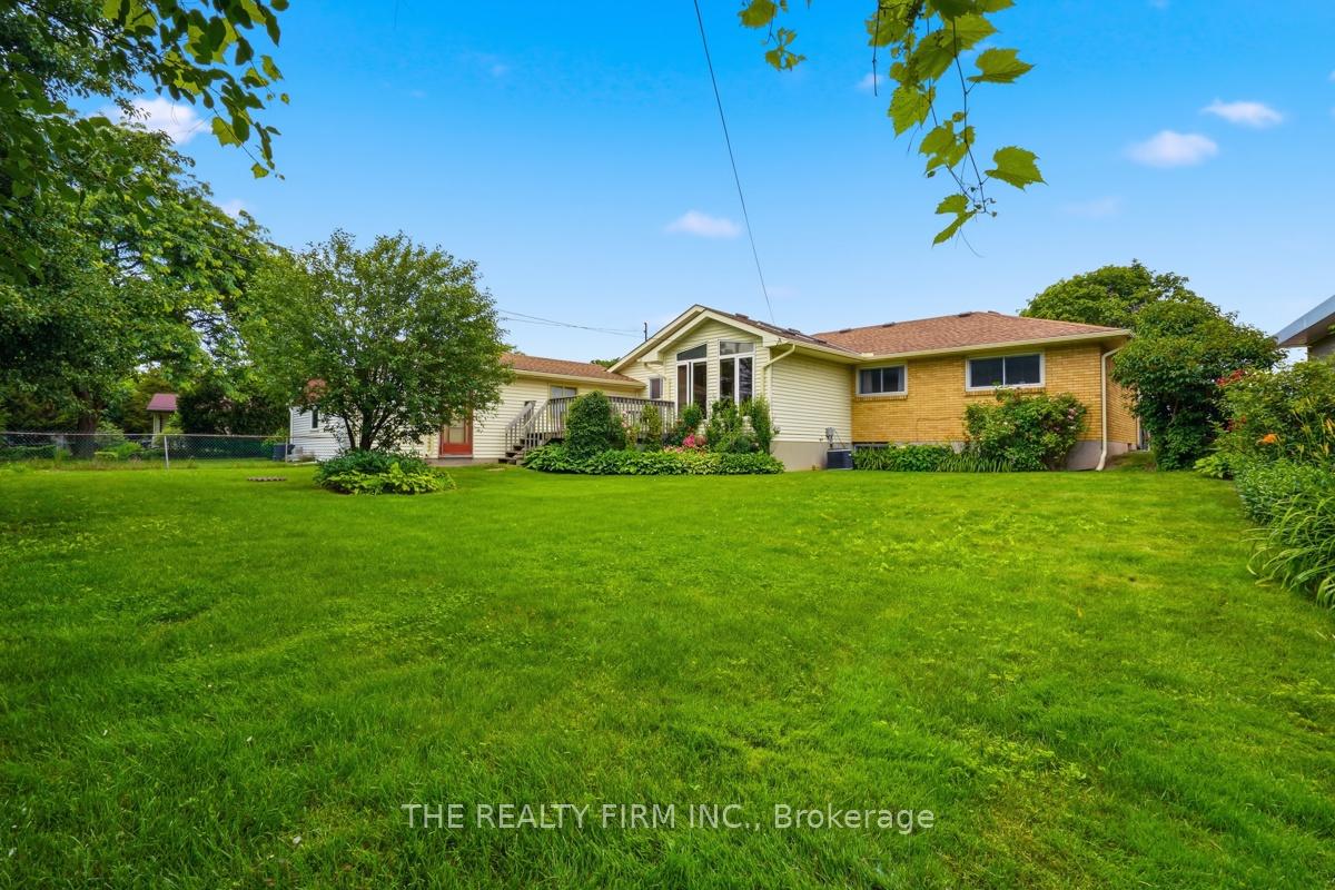 Photo 42 of 23 Frontenac Road, London, South T — HOMEH