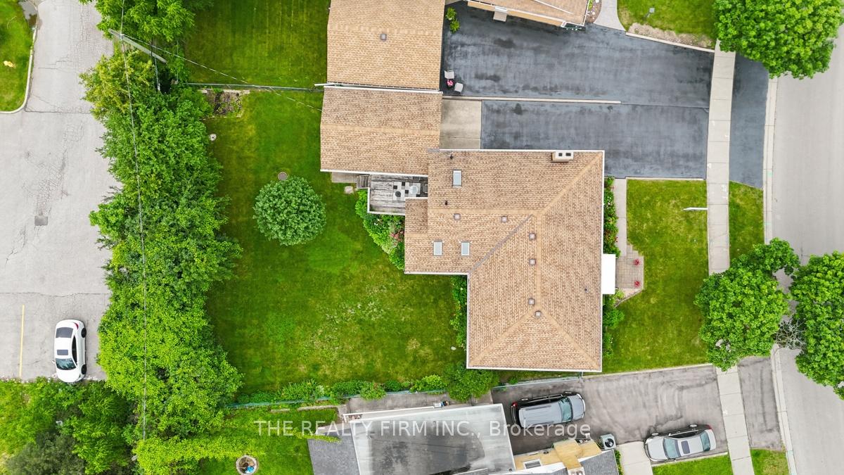 Photo 43 of 23 Frontenac Road, London, South T — HOMEH