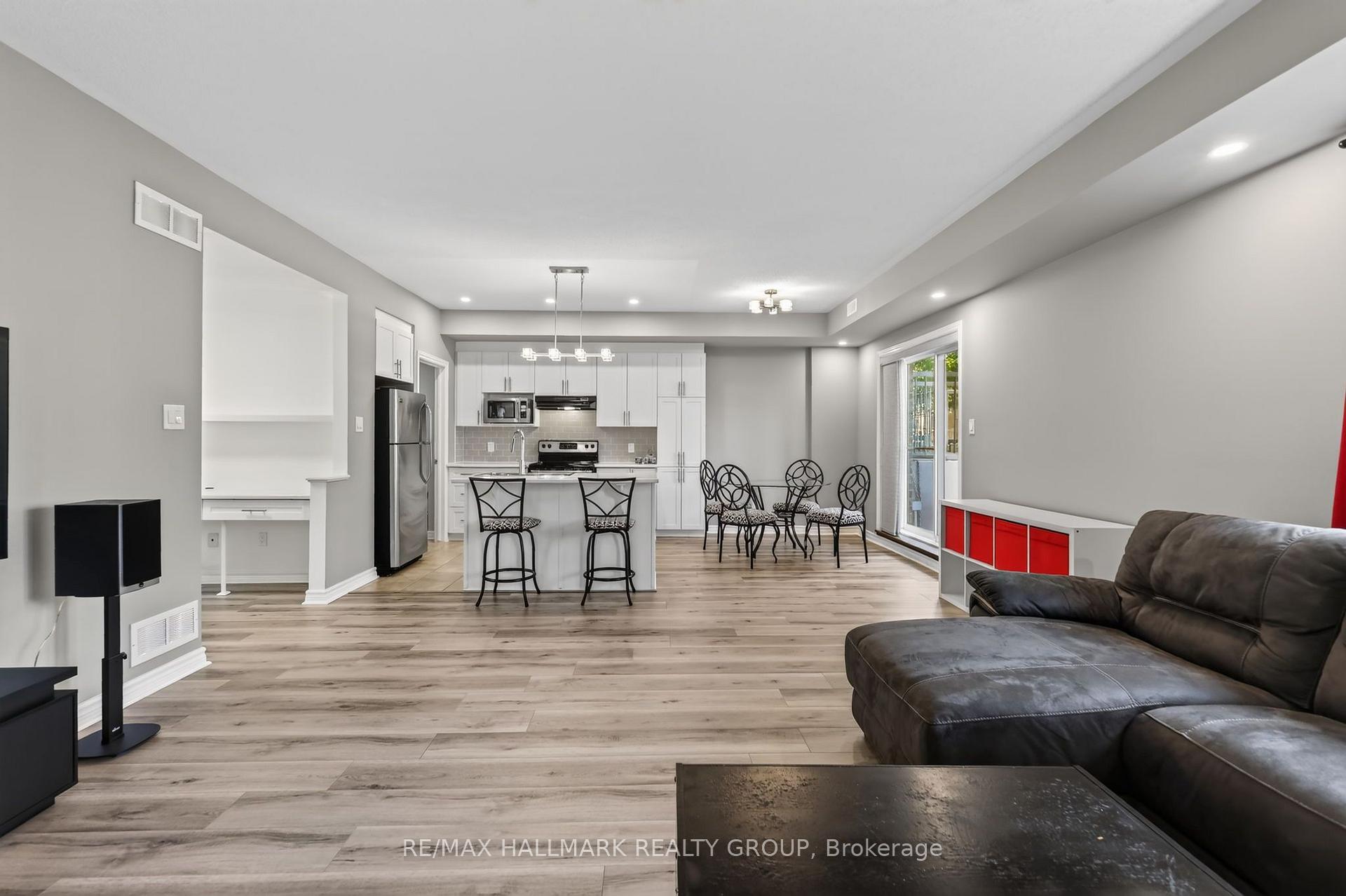 Photo 4 of Unit A, 53 Tayside Private, Ottawa, Barrhaven - Longfields — HOMEH