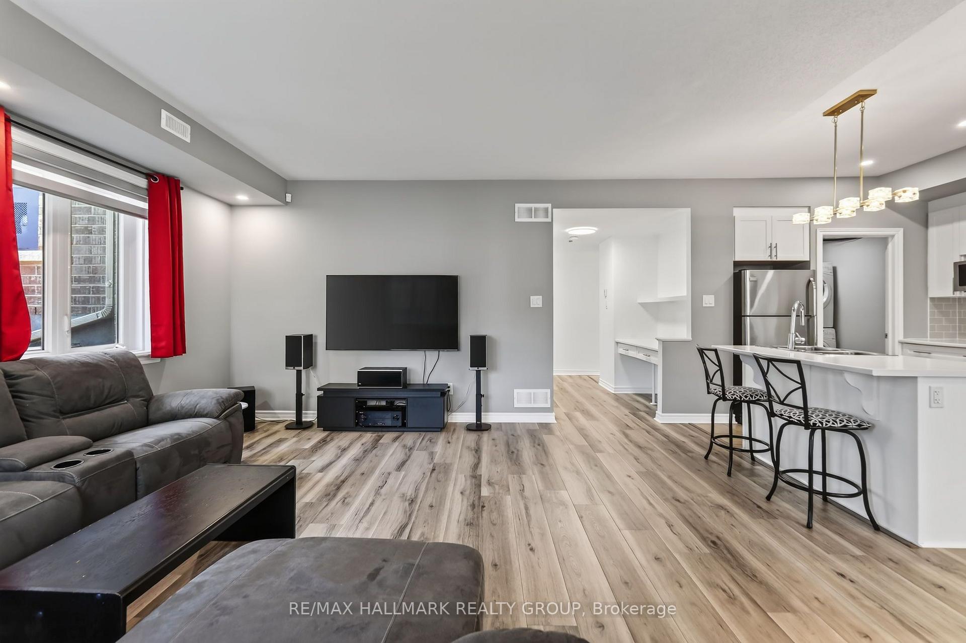 Photo 6 of Unit A, 53 Tayside Private, Ottawa, Barrhaven - Longfields — HOMEH