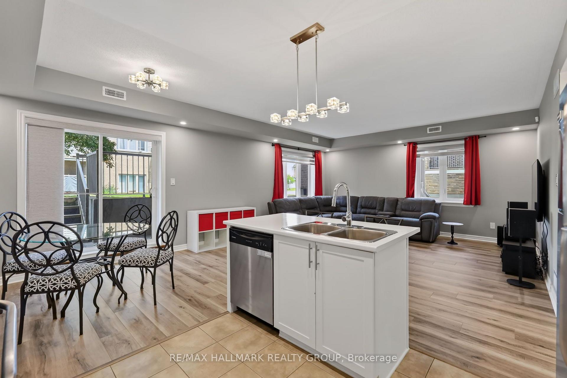 Photo 12 of Unit A, 53 Tayside Private, Ottawa, Barrhaven - Longfields — HOMEH