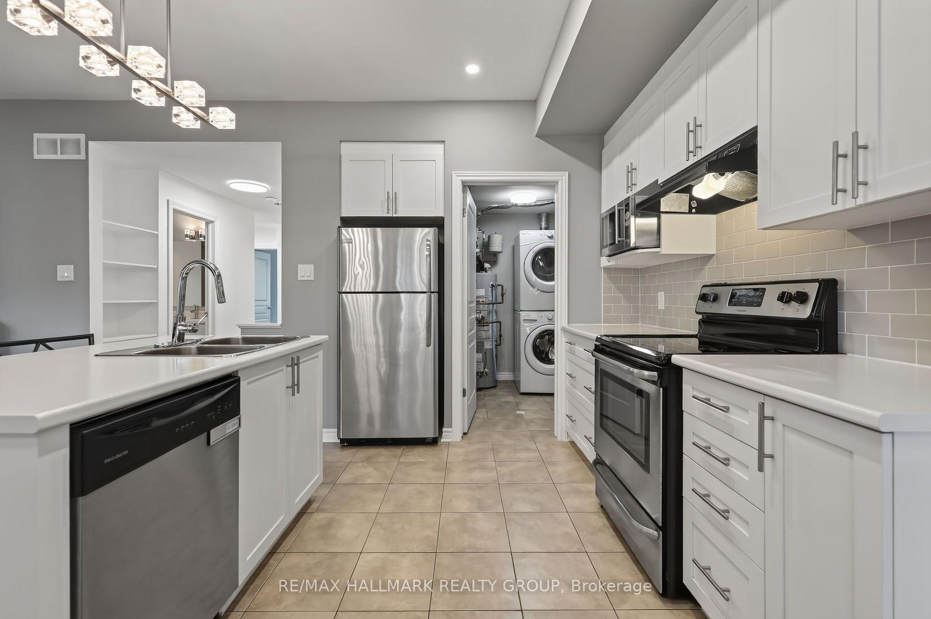 Photo 15 of Unit A, 53 Tayside Private, Ottawa, Barrhaven - Longfields — HOMEH