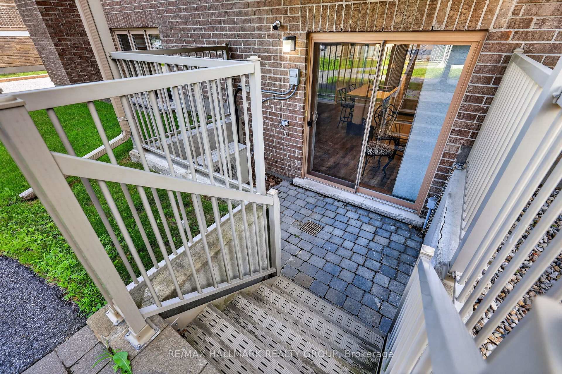 Photo 31 of Unit A, 53 Tayside Private, Ottawa, Barrhaven - Longfields — HOMEH