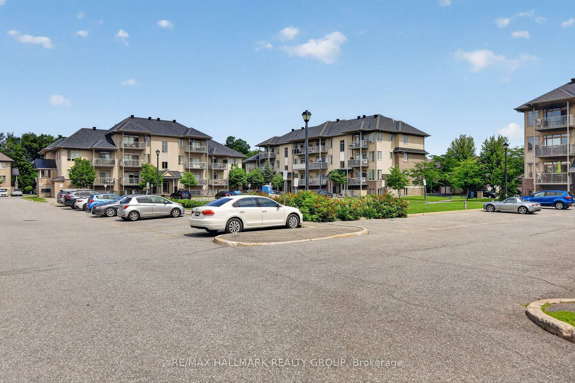 Photo 33 of Unit A, 53 Tayside Private, Ottawa, Barrhaven - Longfields — HOMEH