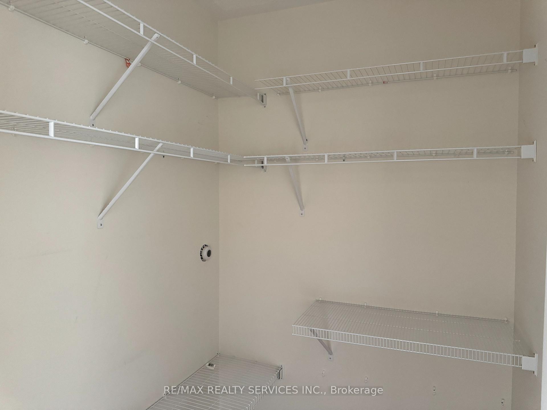 Photo 9 of 30 Arkwright Drive, Brampton, Northwest Brampton — HOMEH