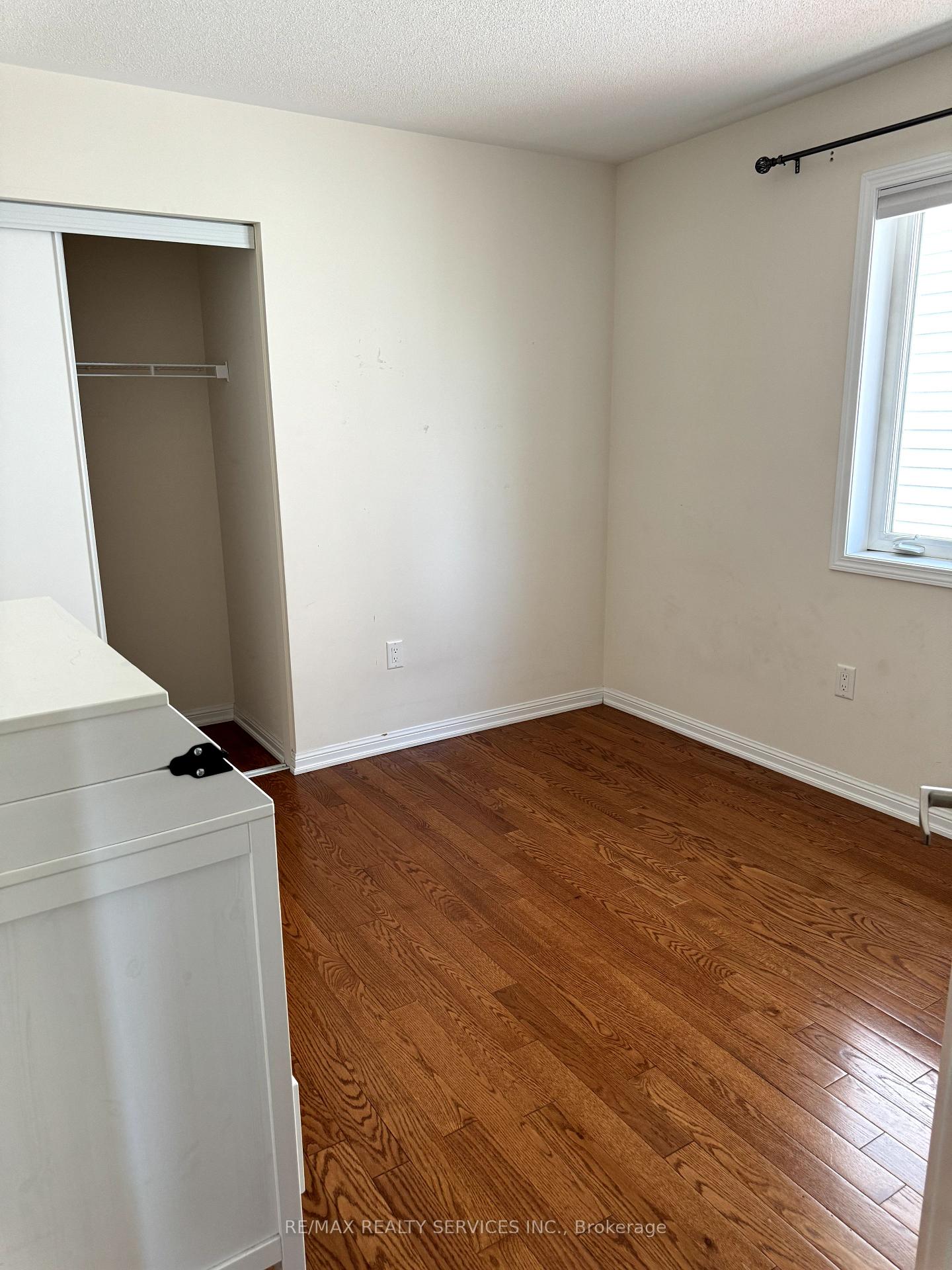 Photo 11 of 30 Arkwright Drive, Brampton, Northwest Brampton — HOMEH