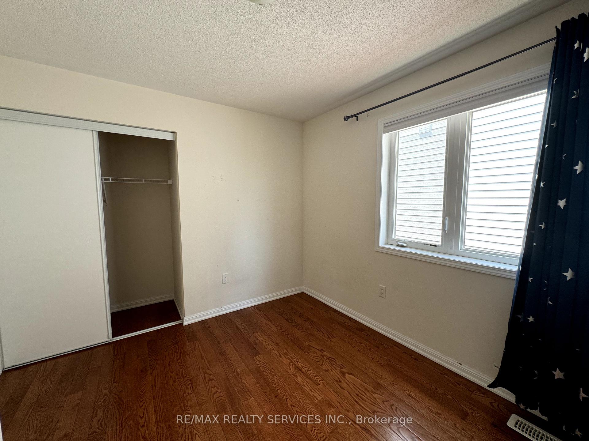 Photo 12 of 30 Arkwright Drive, Brampton, Northwest Brampton — HOMEH