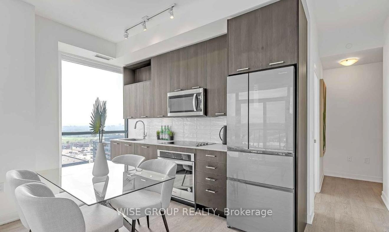 Photo 3 of Unit LPH04, 120 Eagle Rock Way, Vaughan, Maple — HOMEH