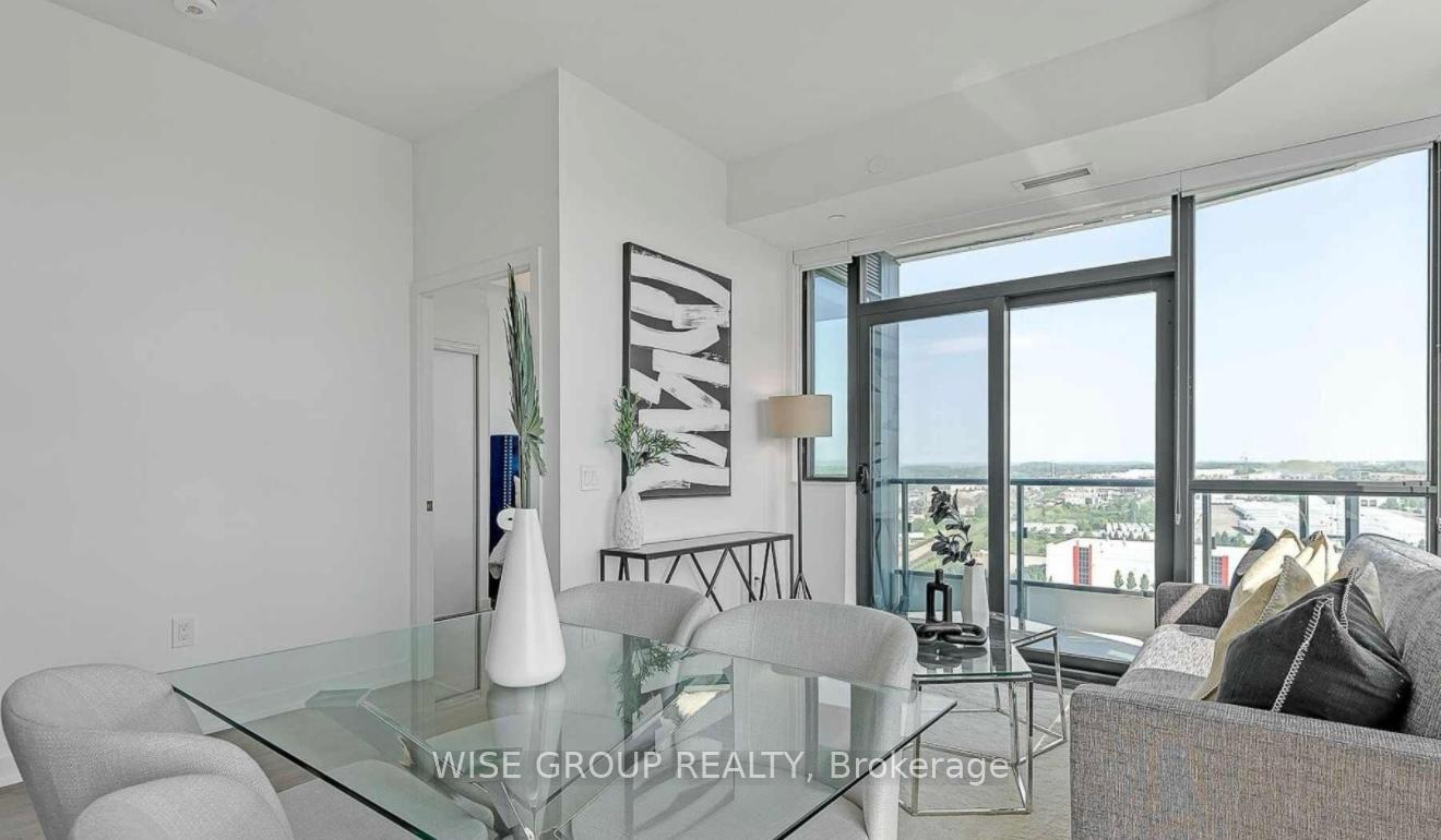 Photo 5 of Unit LPH04, 120 Eagle Rock Way, Vaughan, Maple — HOMEH