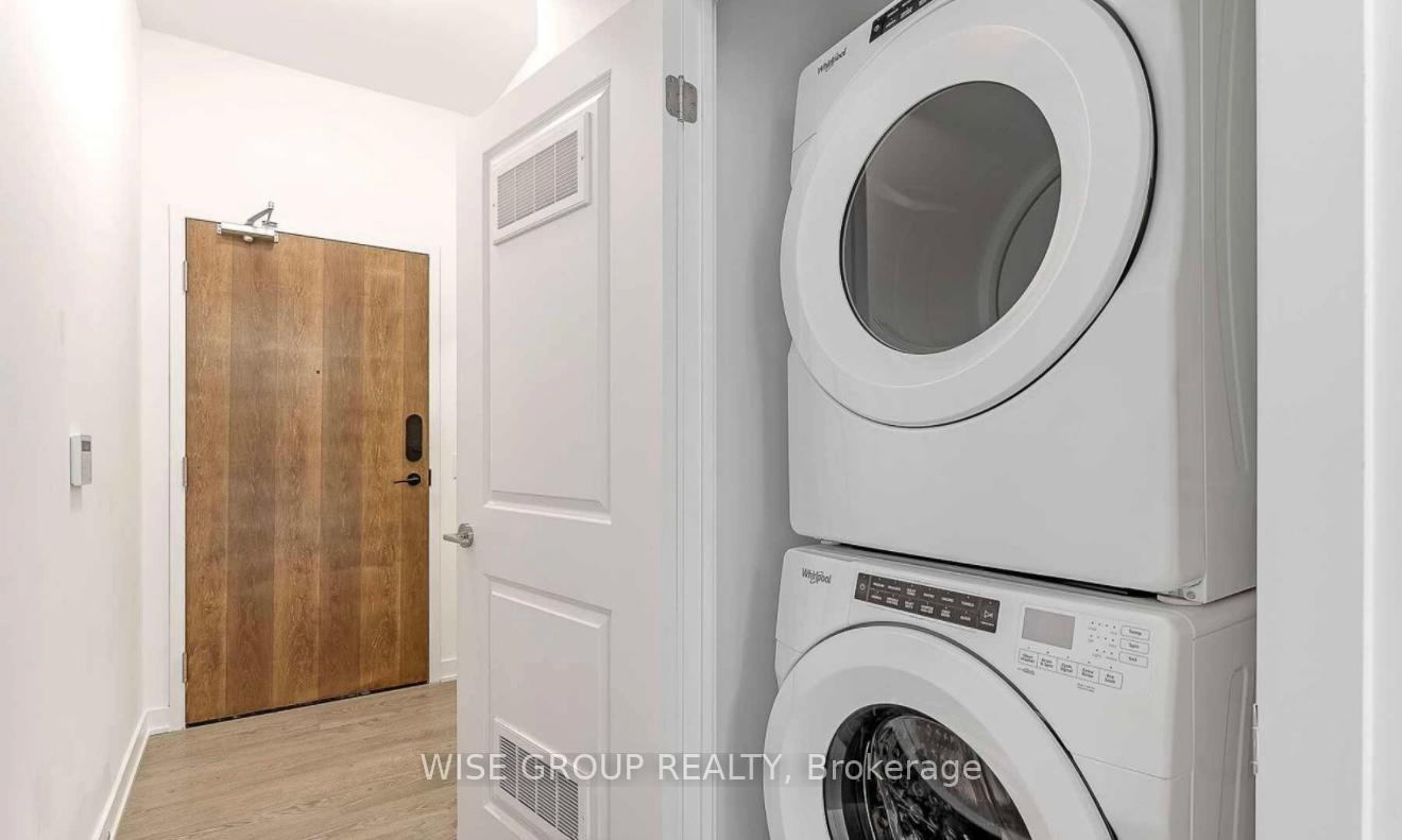 Photo 11 of Unit LPH04, 120 Eagle Rock Way, Vaughan, Maple — HOMEH