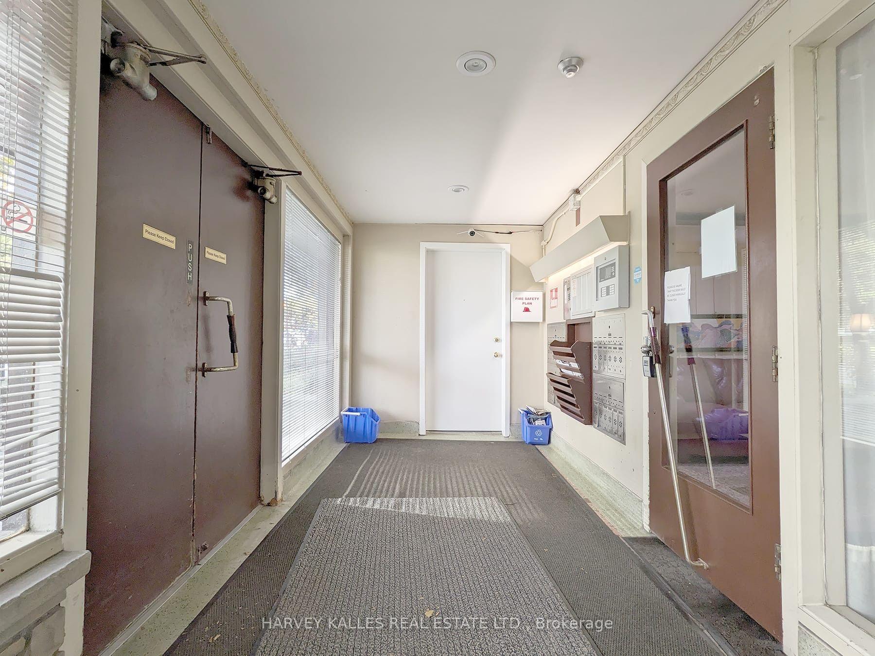 Photo 2 of Unit 1A, 125 Shelborne Avenue, Toronto, Englemount-Lawrence — HOMEH