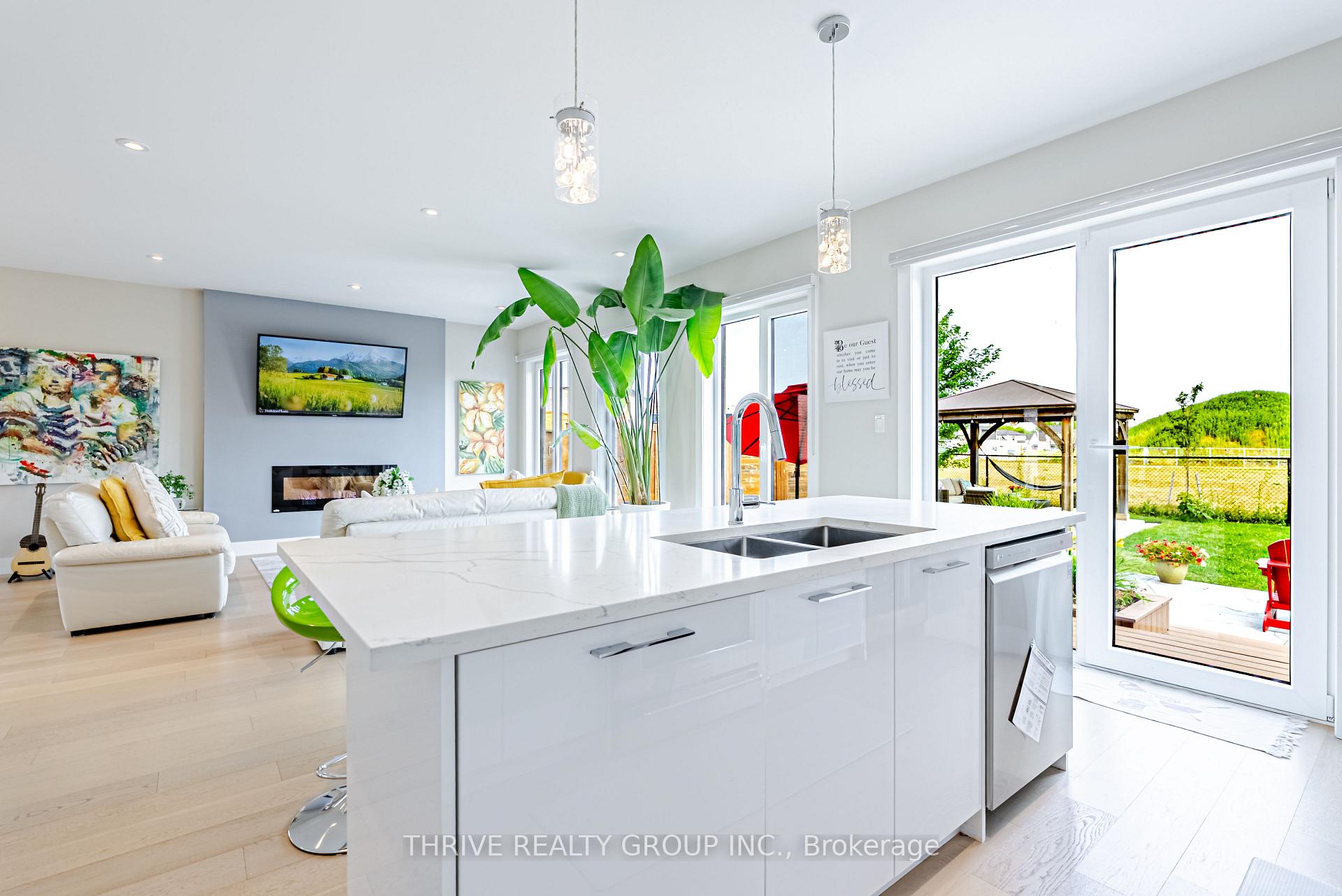 Photo 18 of 124 Crestview Drive, Middlesex Centre, Kilworth — HOMEH