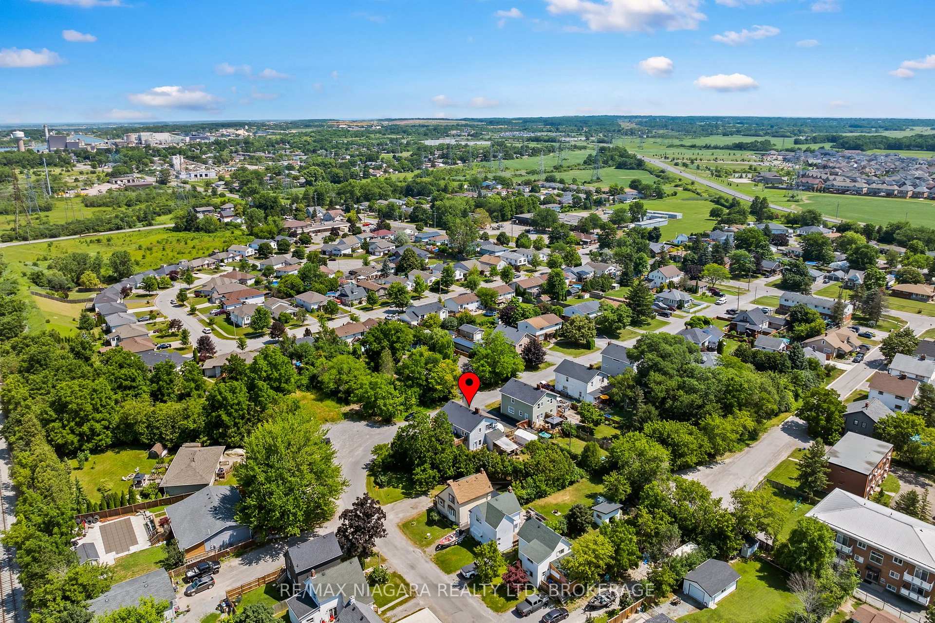Photo 31 of 63 Hodgkins Avenue, Thorold, Allanburg/Thorold South — HOMEH