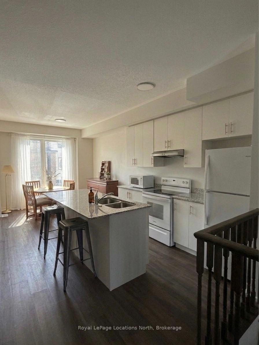 Photo 3 of 10 Winters Crescent, Collingwood — HOMEH
