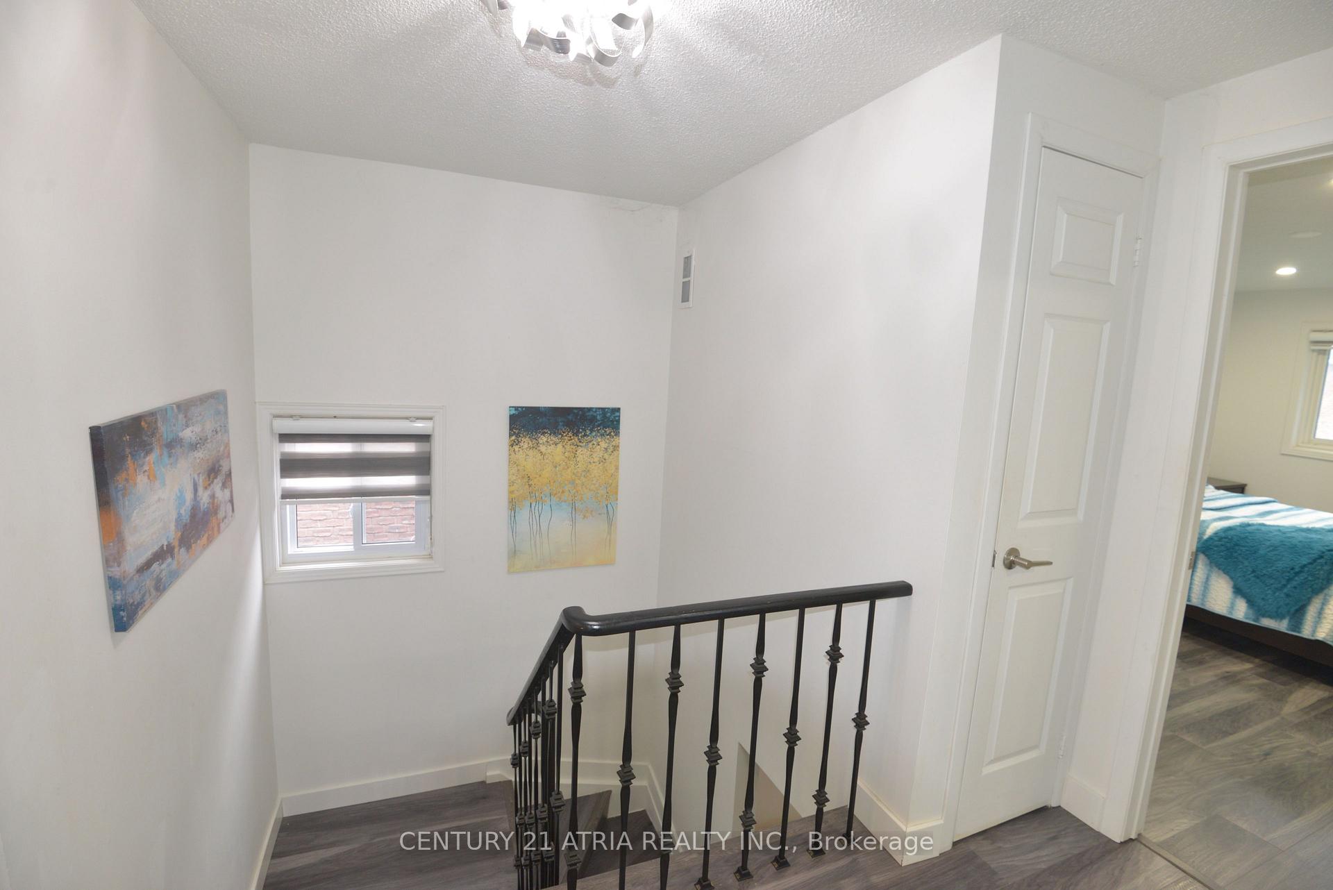 Photo 24 of 31 Carnelly Crescent, Ajax, Central West — HOMEH