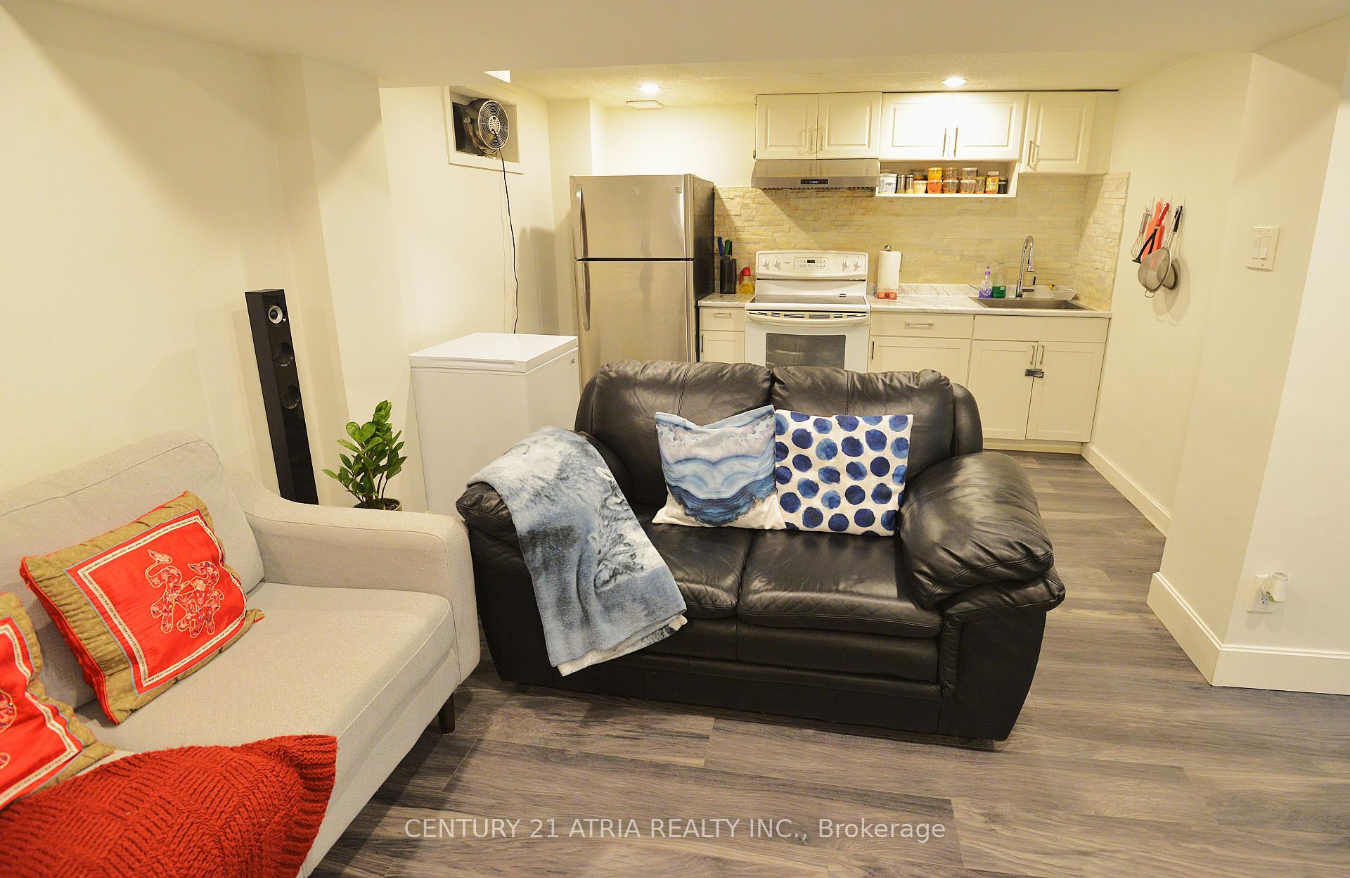 Photo 27 of 31 Carnelly Crescent, Ajax, Central West — HOMEH