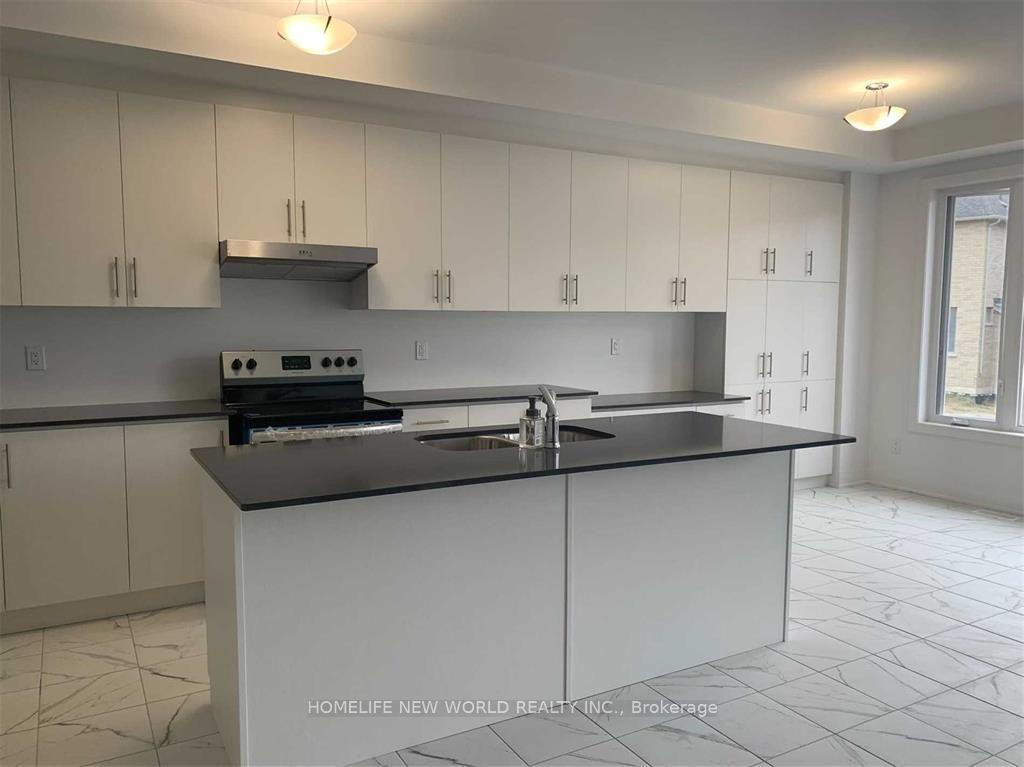 Photo 4 of 83 Kentledge Avenue, East Gwillimbury, Holland Landing — HOMEH
