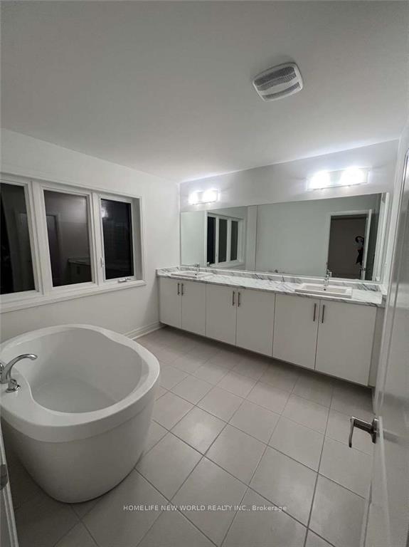 Photo 19 of 83 Kentledge Avenue, East Gwillimbury, Holland Landing — HOMEH
