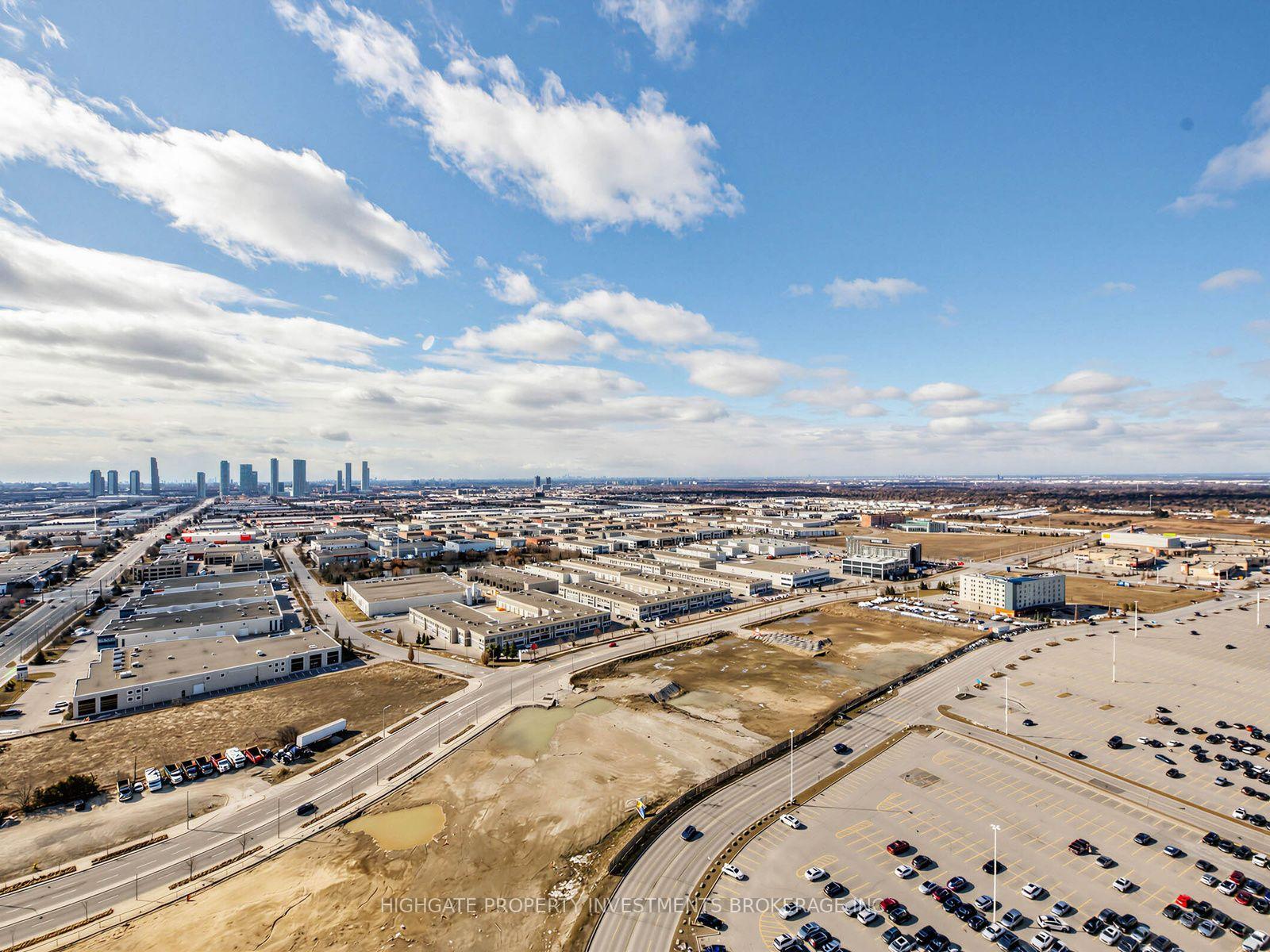 Photo 30 of Unit PH 102, 27 Korda Gate, Vaughan, Vellore Village — HOMEH