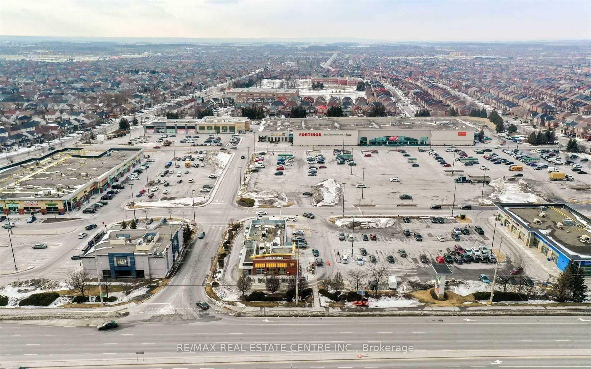 Photo 20 of Unit Upper, 92 Lake Louise Drive, Brampton, Fletcher's Meadow — HOMEH