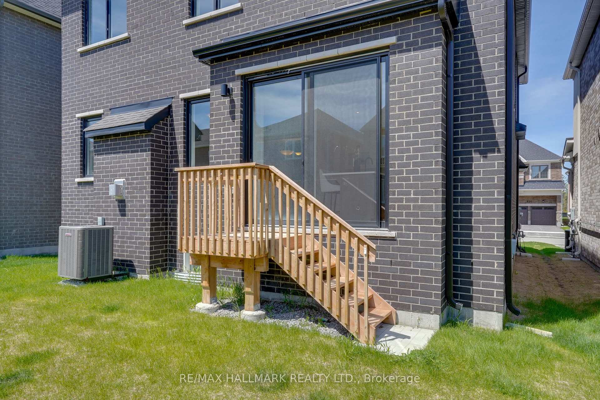 Photo 41 of 621 Mika Street, Innisfil, Rural Innisfil — HOMEH