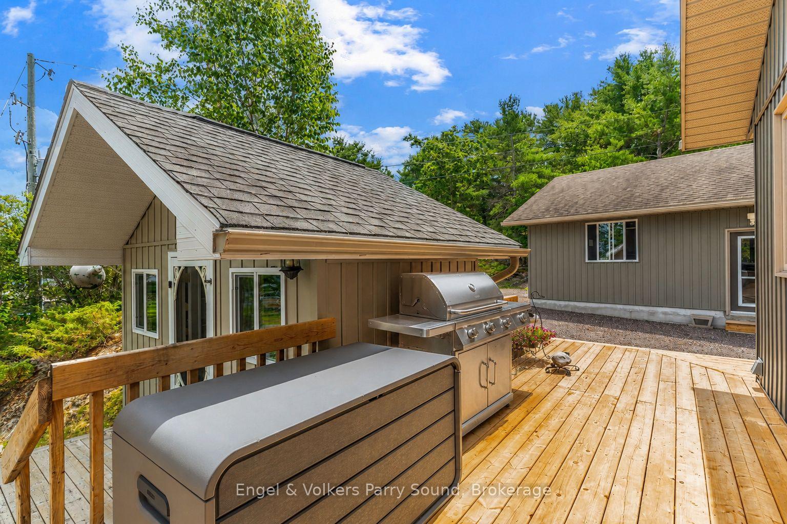 Photo 41 of 247 South Shore Road, The Archipelago, Archipelago North — HOMEH