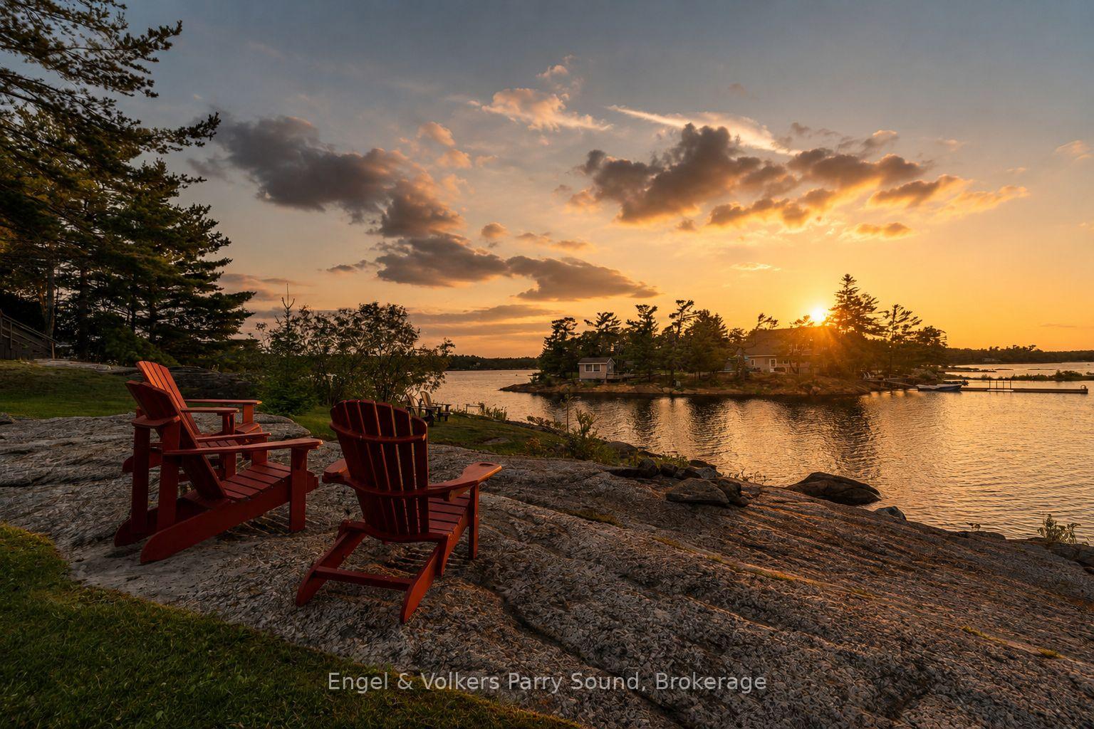Photo 43 of 247 South Shore Road, The Archipelago, Archipelago North — HOMEH