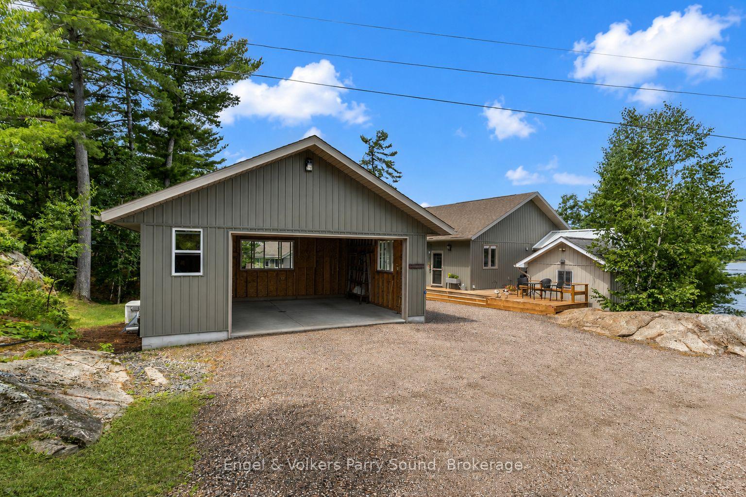 Photo 48 of 247 South Shore Road, The Archipelago, Archipelago North — HOMEH